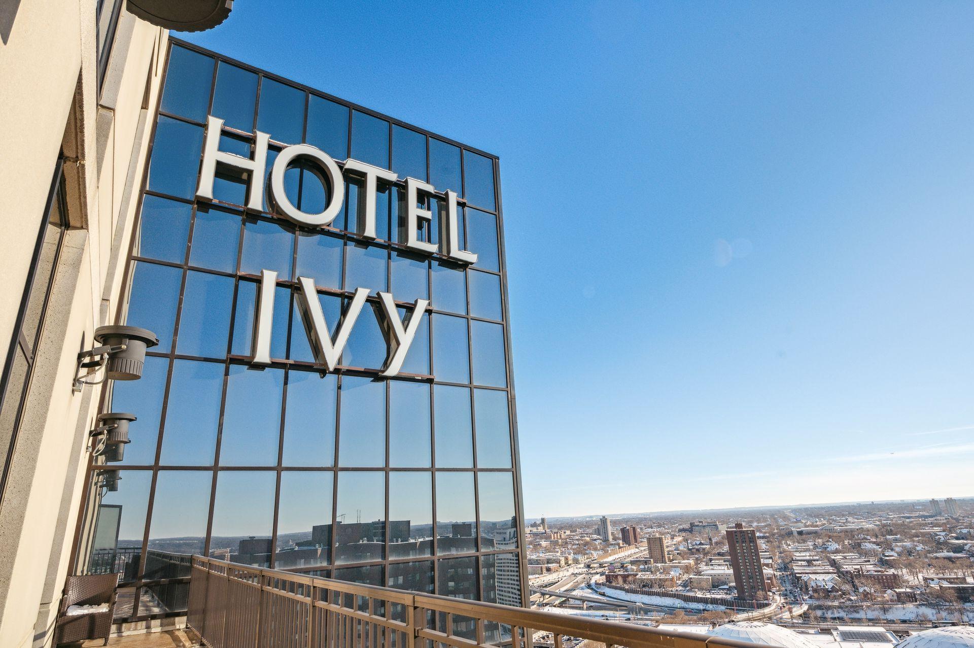 201 S 11th St. Street Unit: 2500