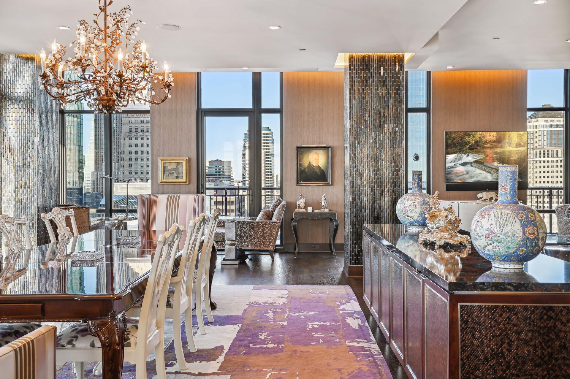 201 S 11th St. Street Unit: 2500