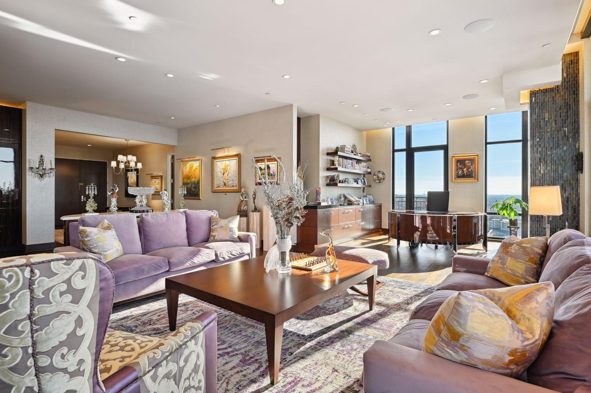 201 S 11th St. Street Unit: 2500