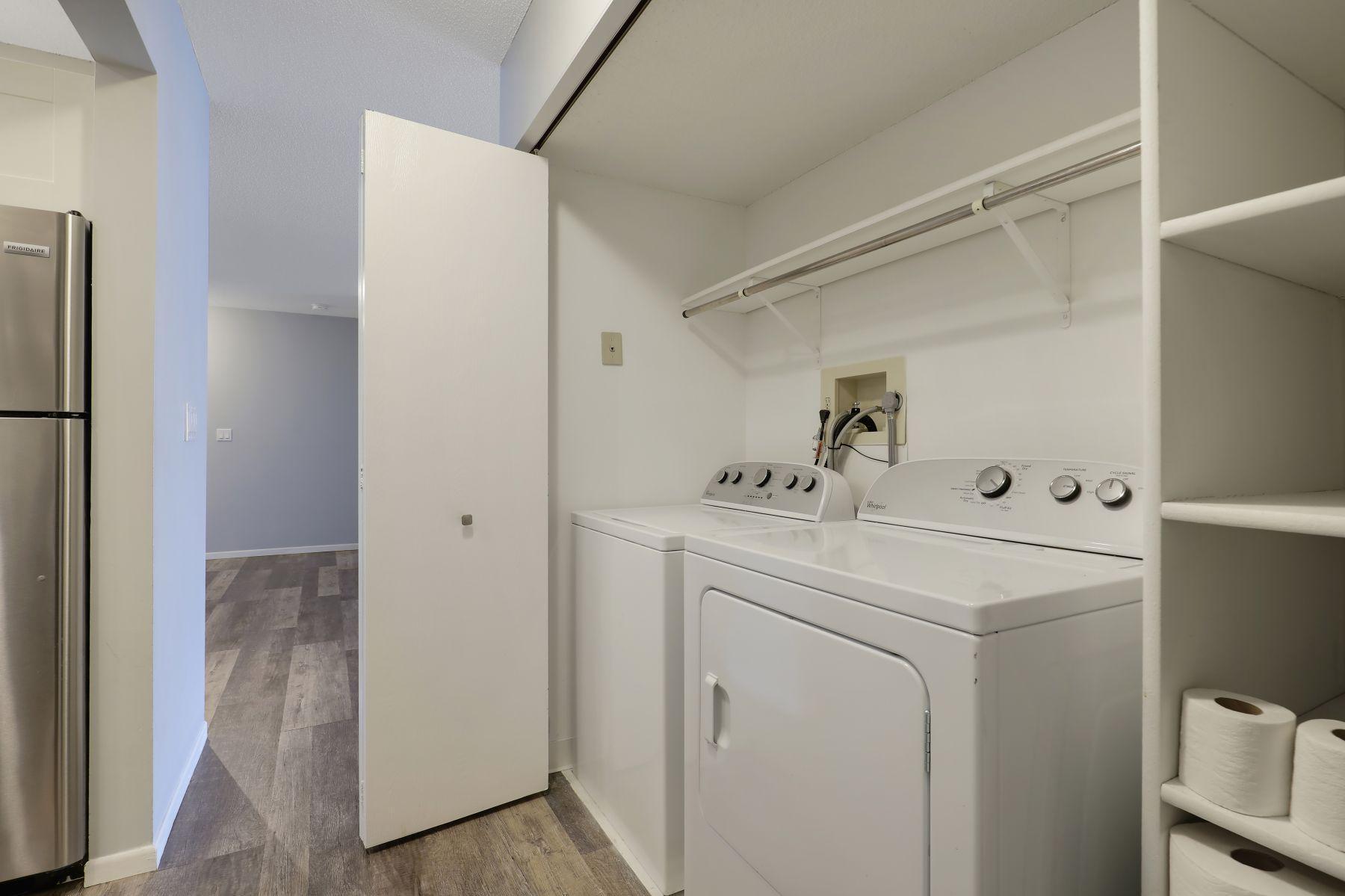 35 Nathan Lane N Unit: 203