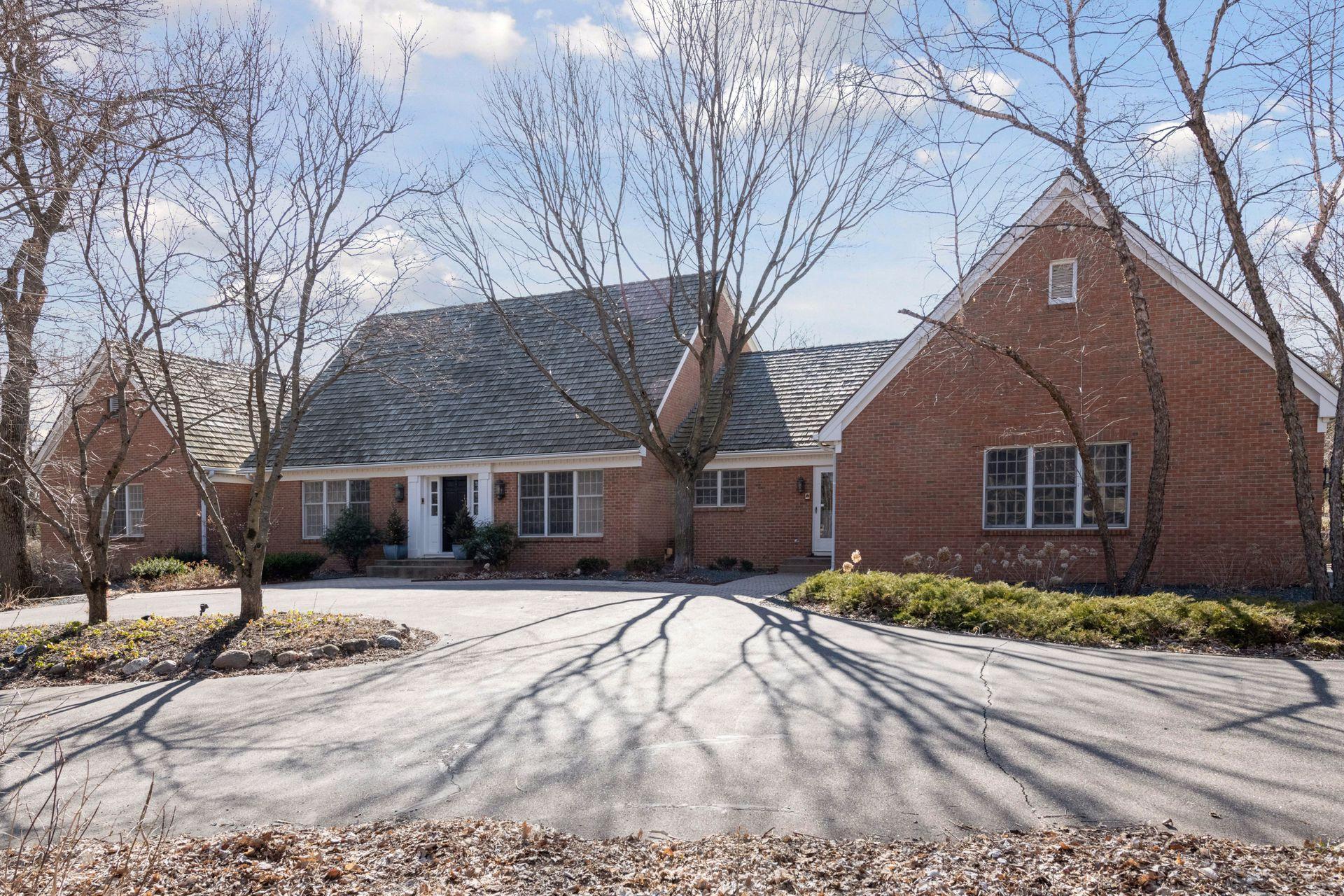 425 Ferndale Road N
