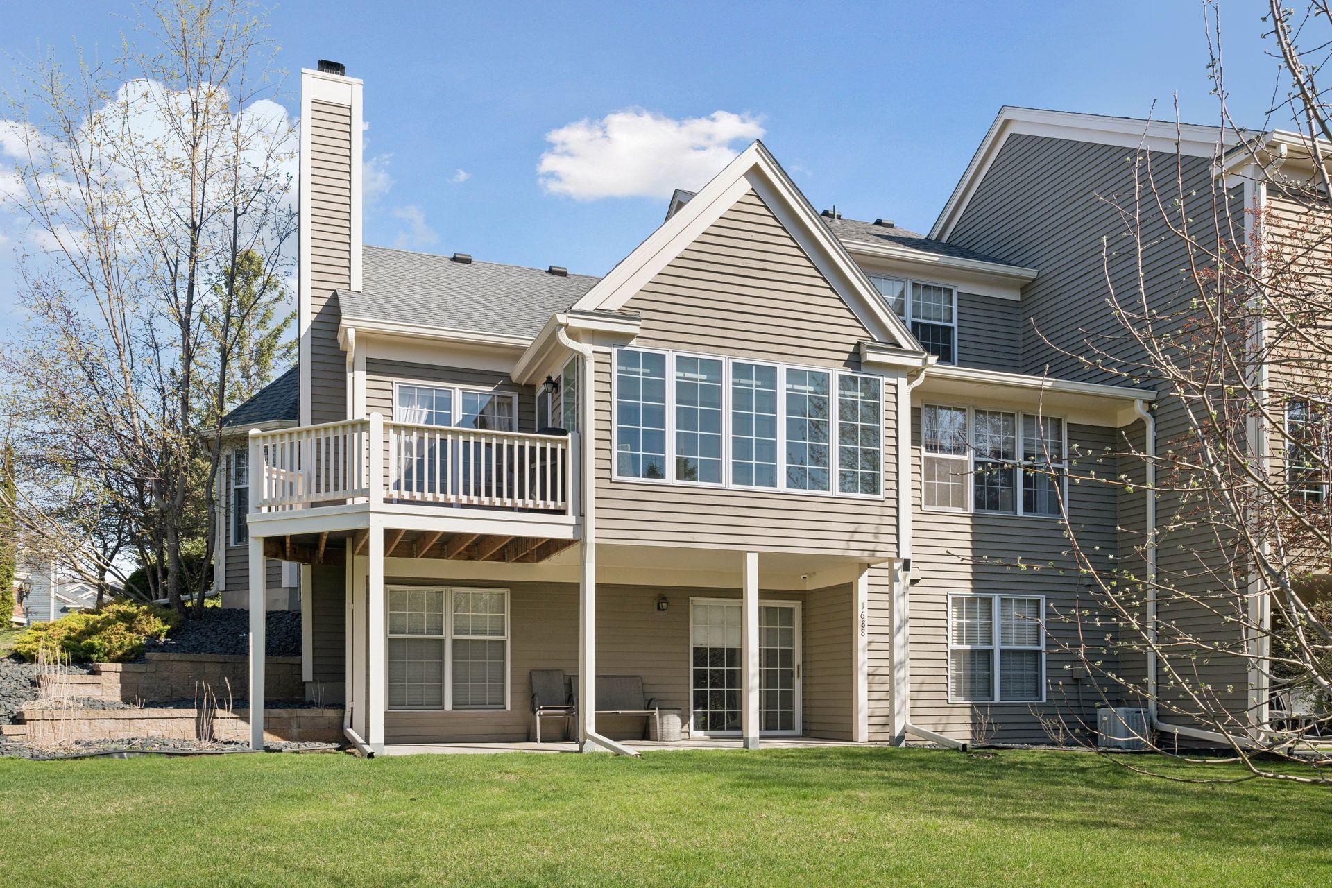 1688 Wexford Way