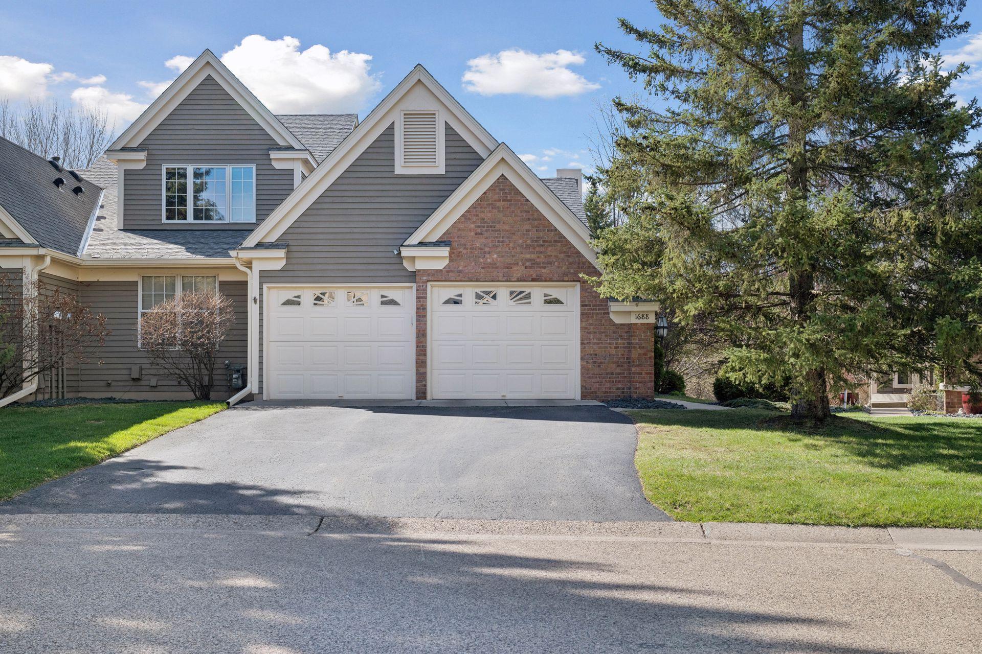1688 Wexford Way