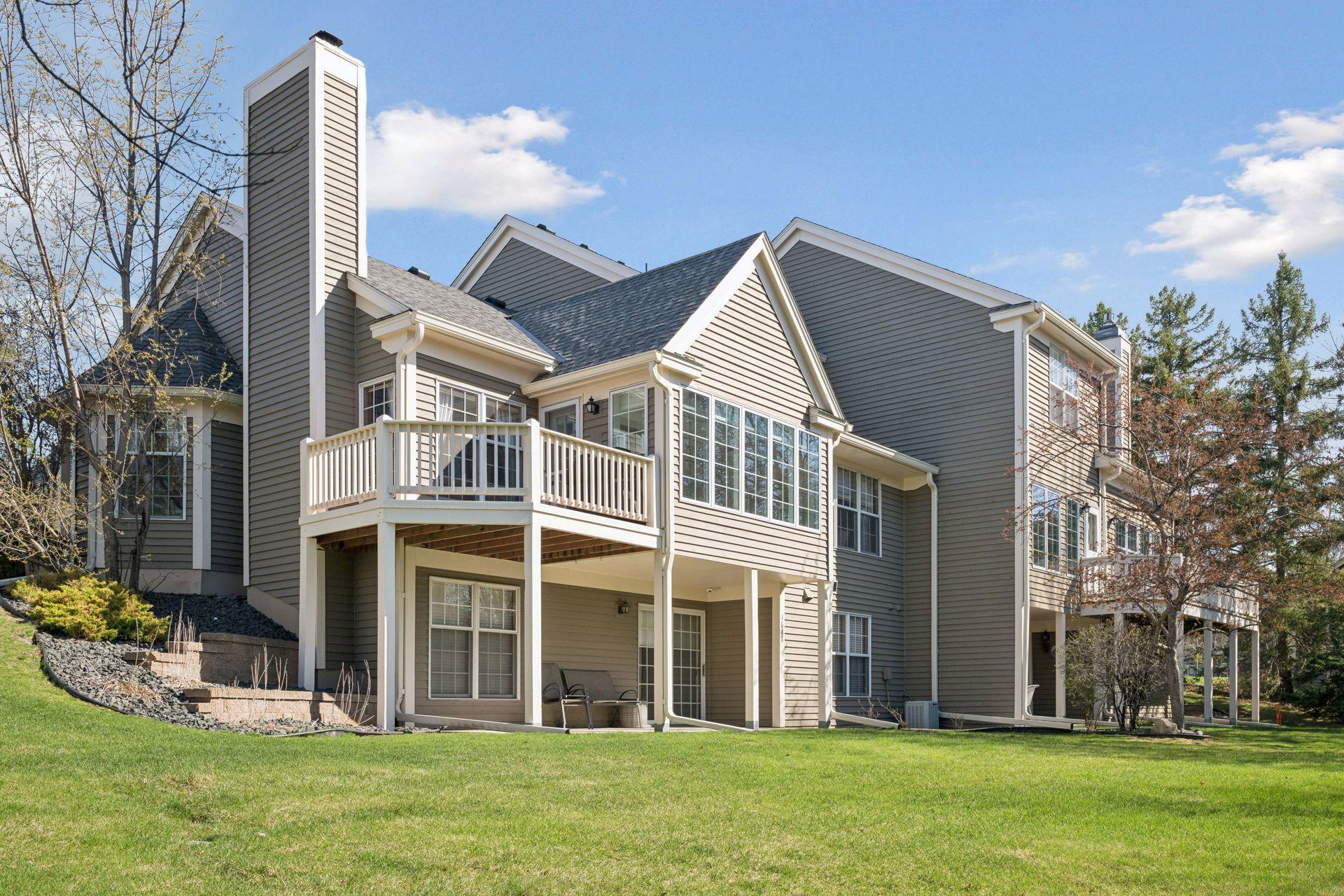 1688 Wexford Way
