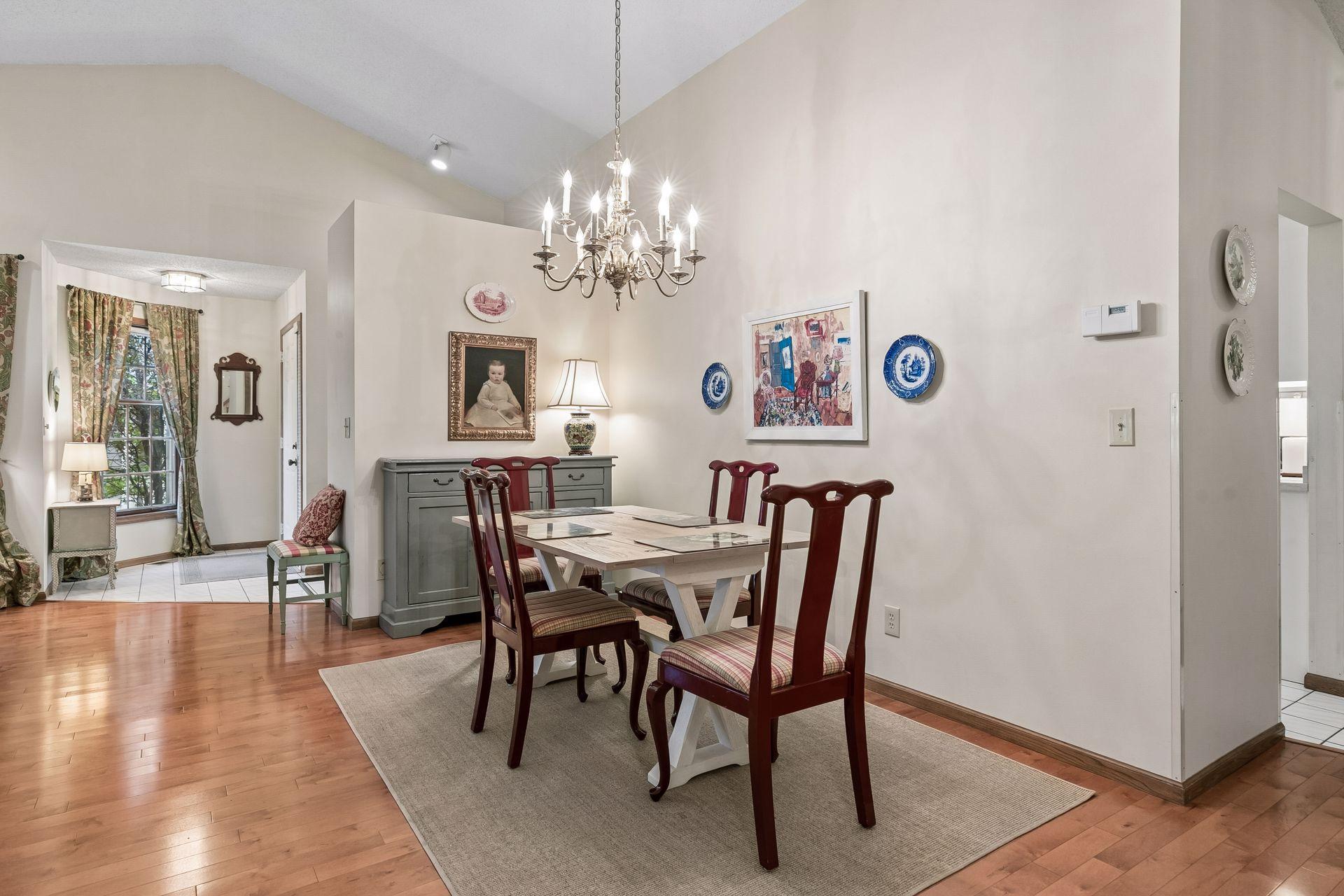 1688 Wexford Way