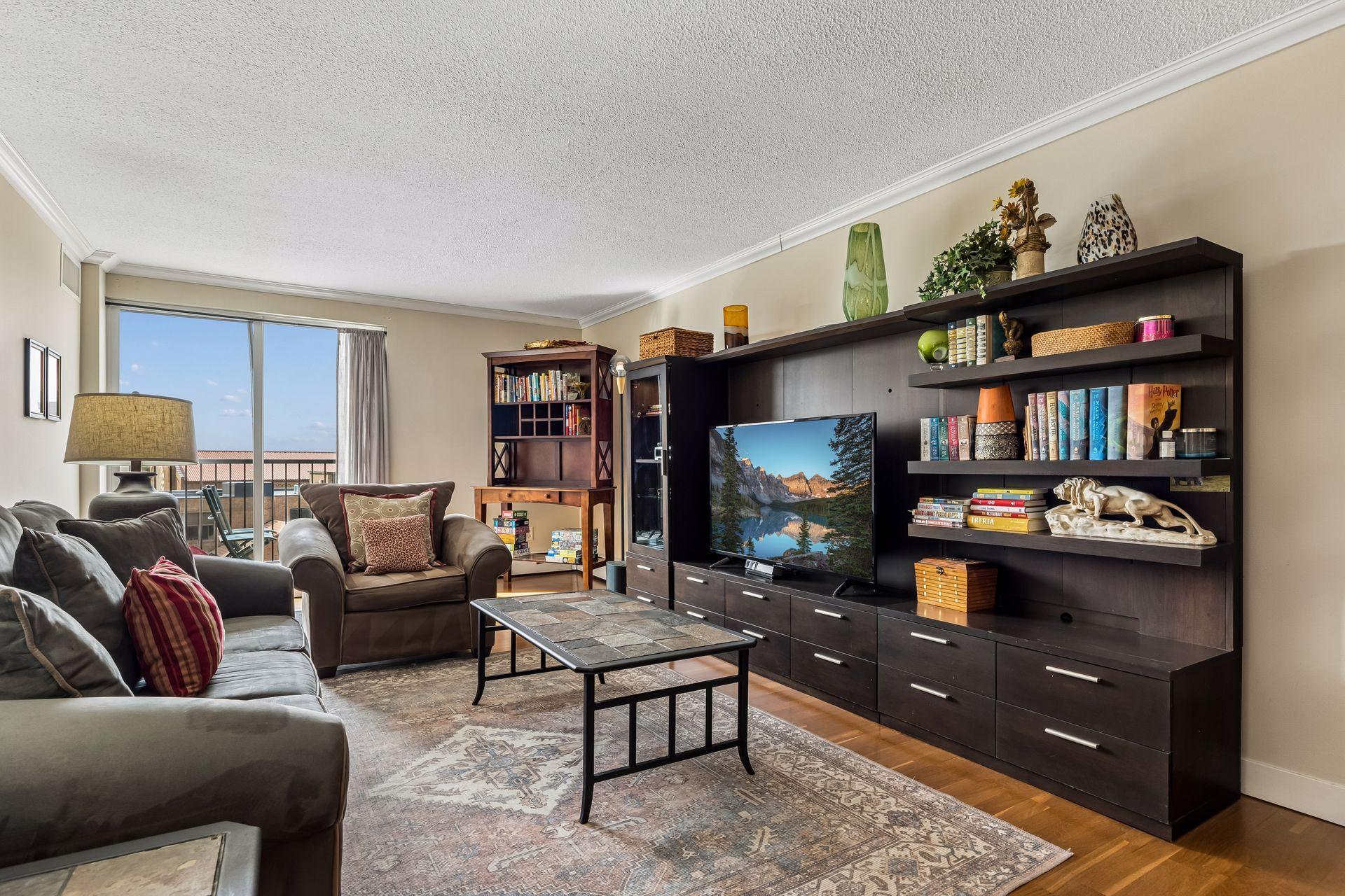 2800 W 44th Street Unit: 603