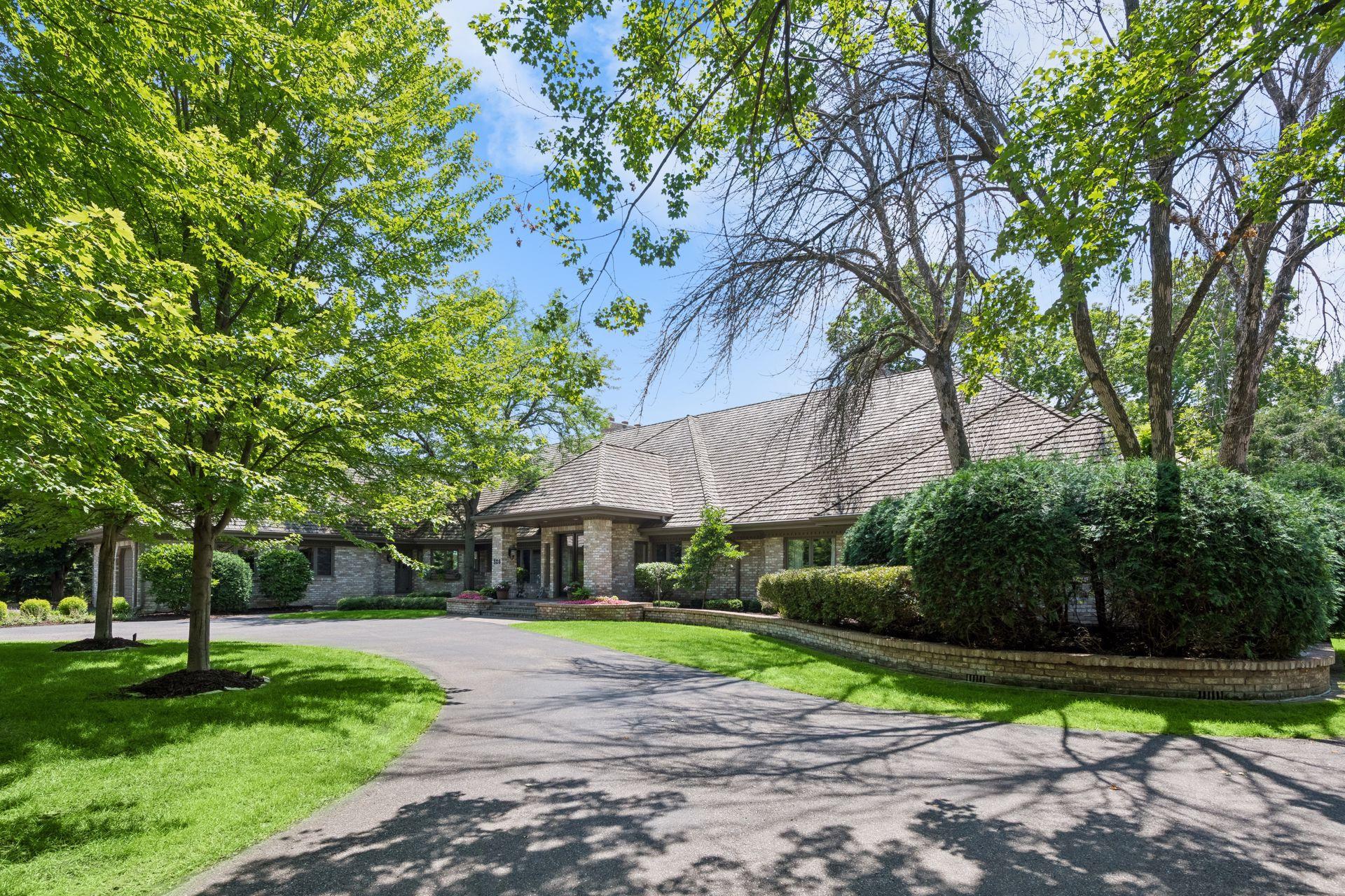 326 Ferndale Road W