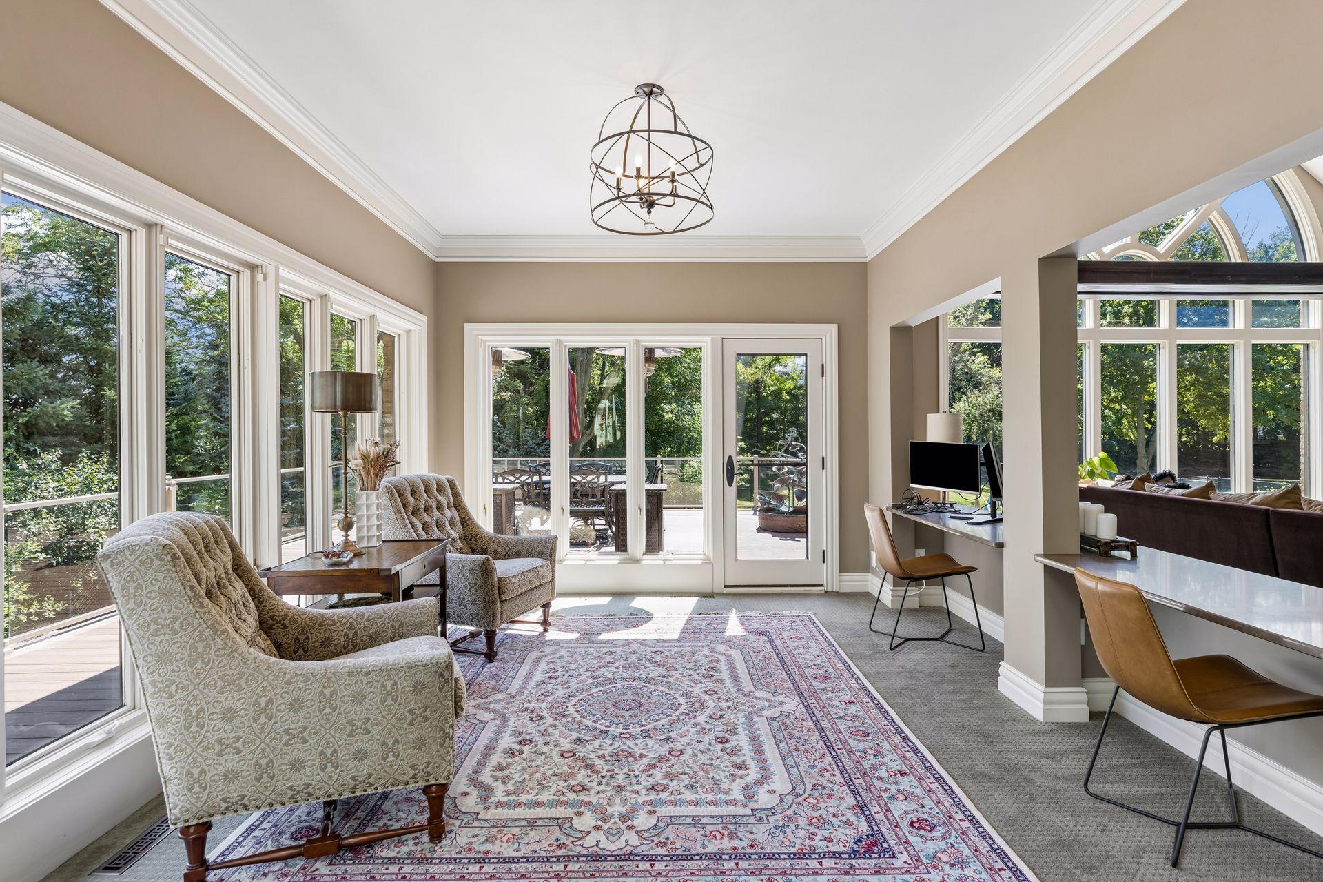 326 Ferndale Road W