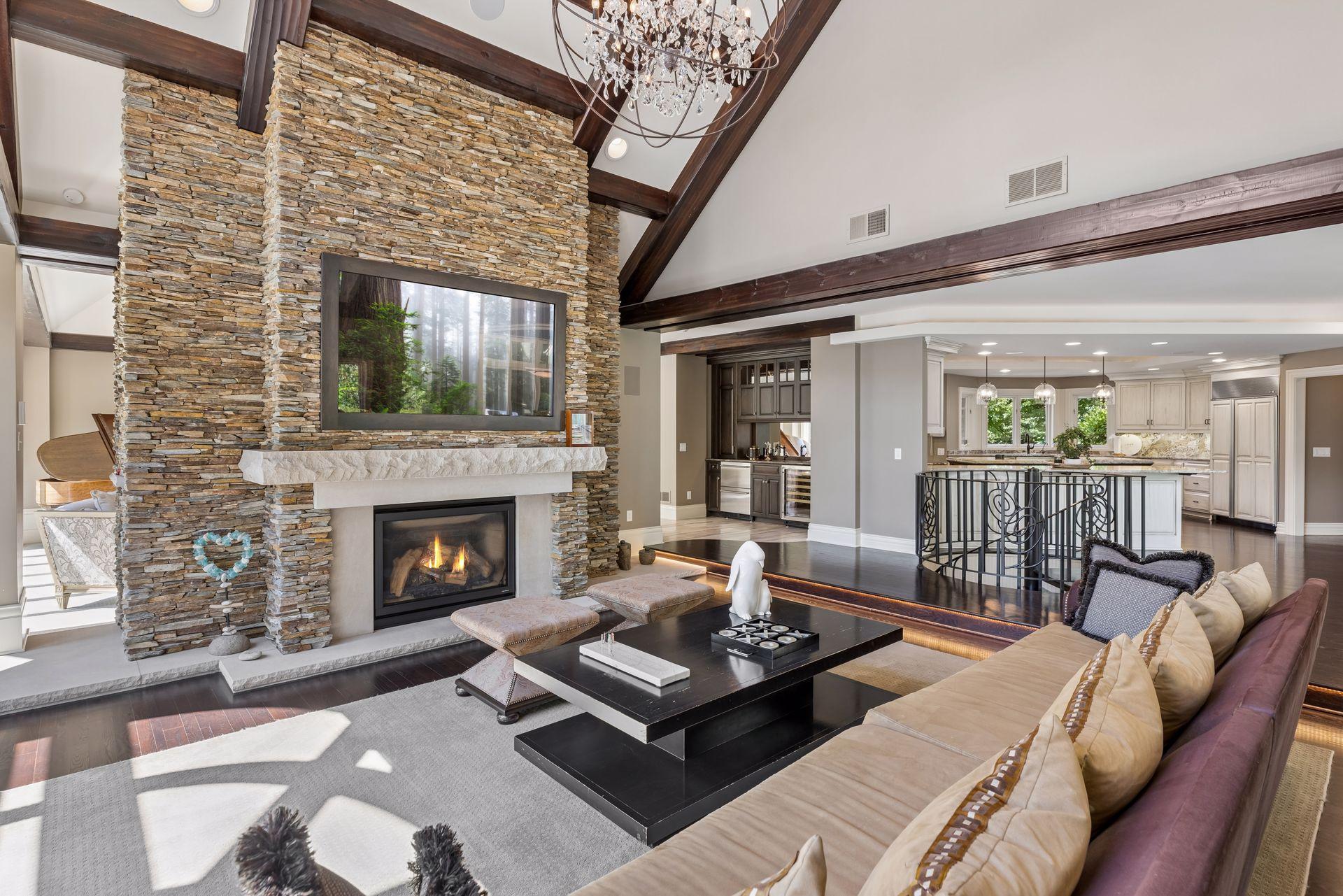 326 Ferndale Road W