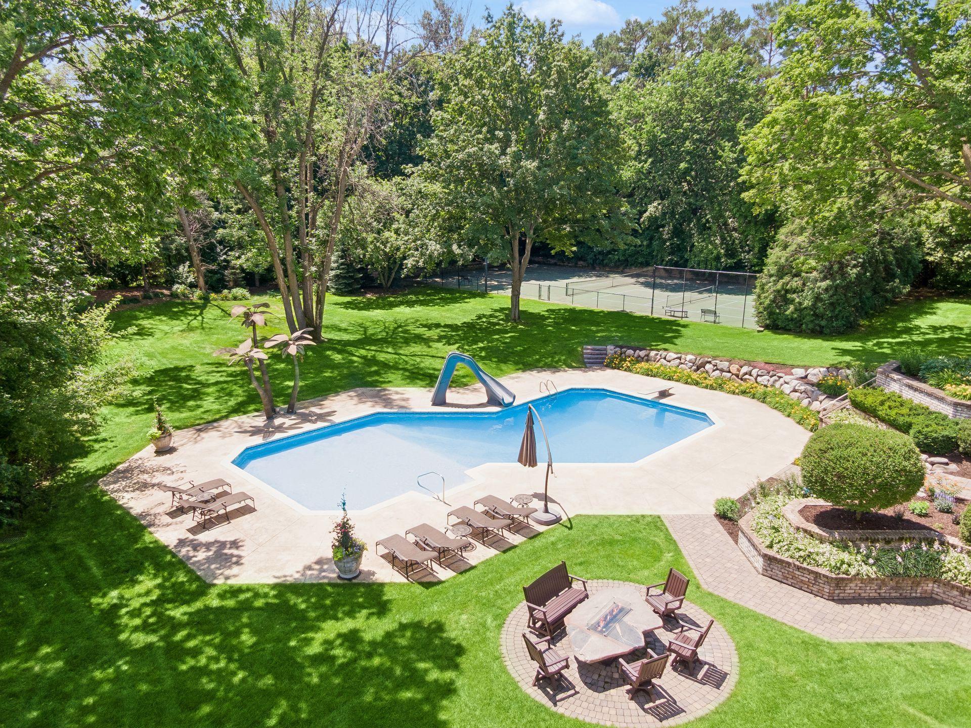 326 Ferndale Road W