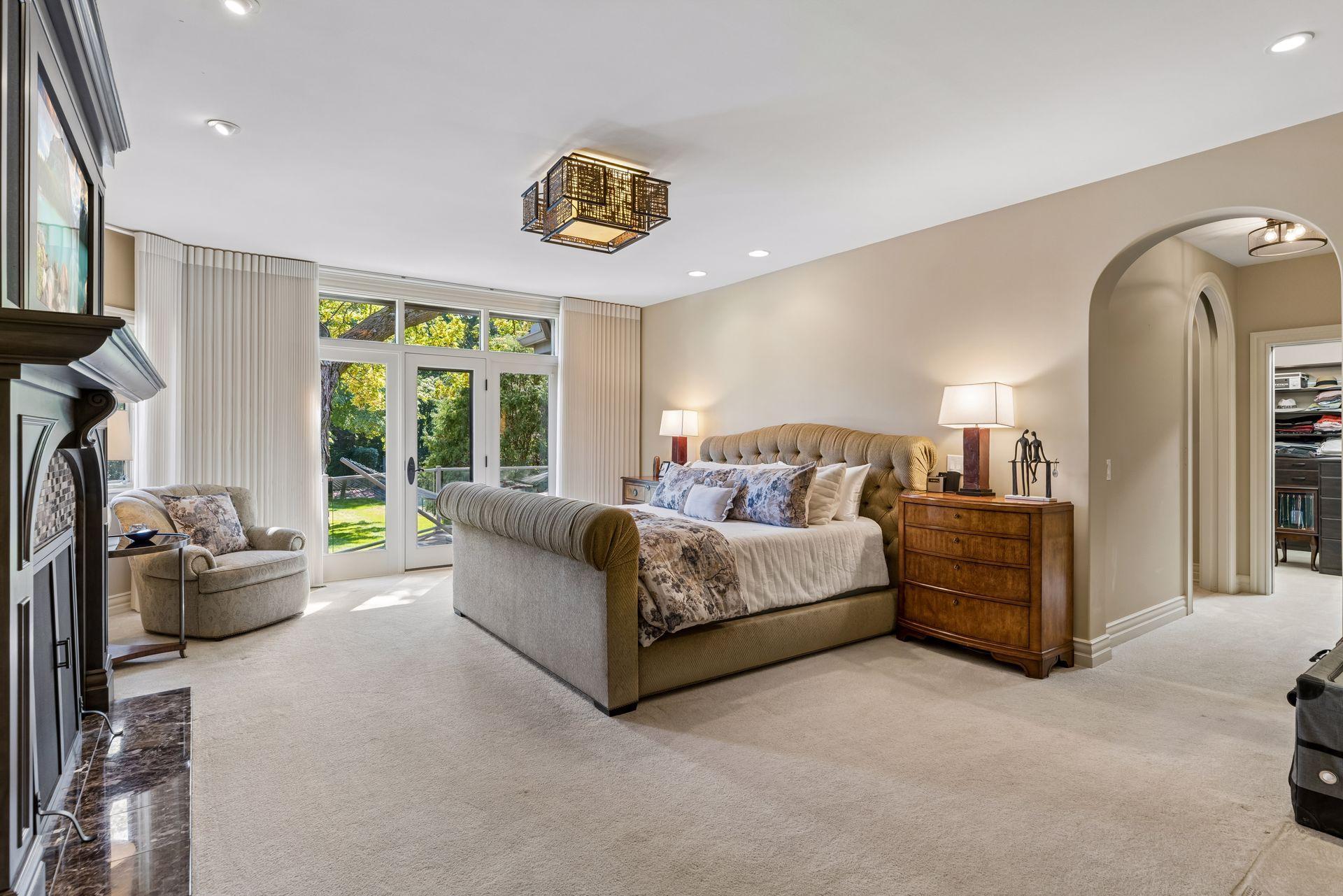 326 Ferndale Road W