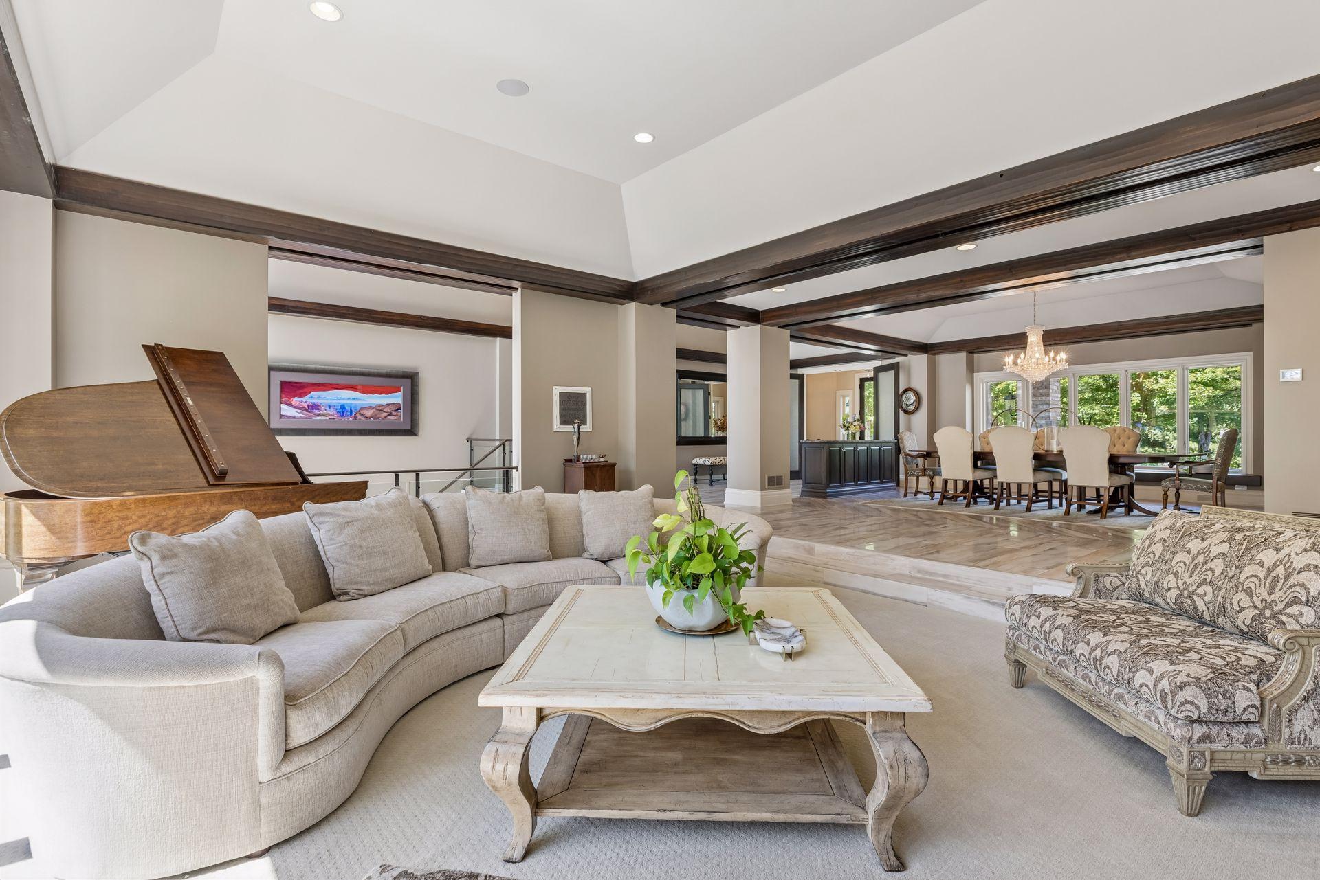 326 Ferndale Road W