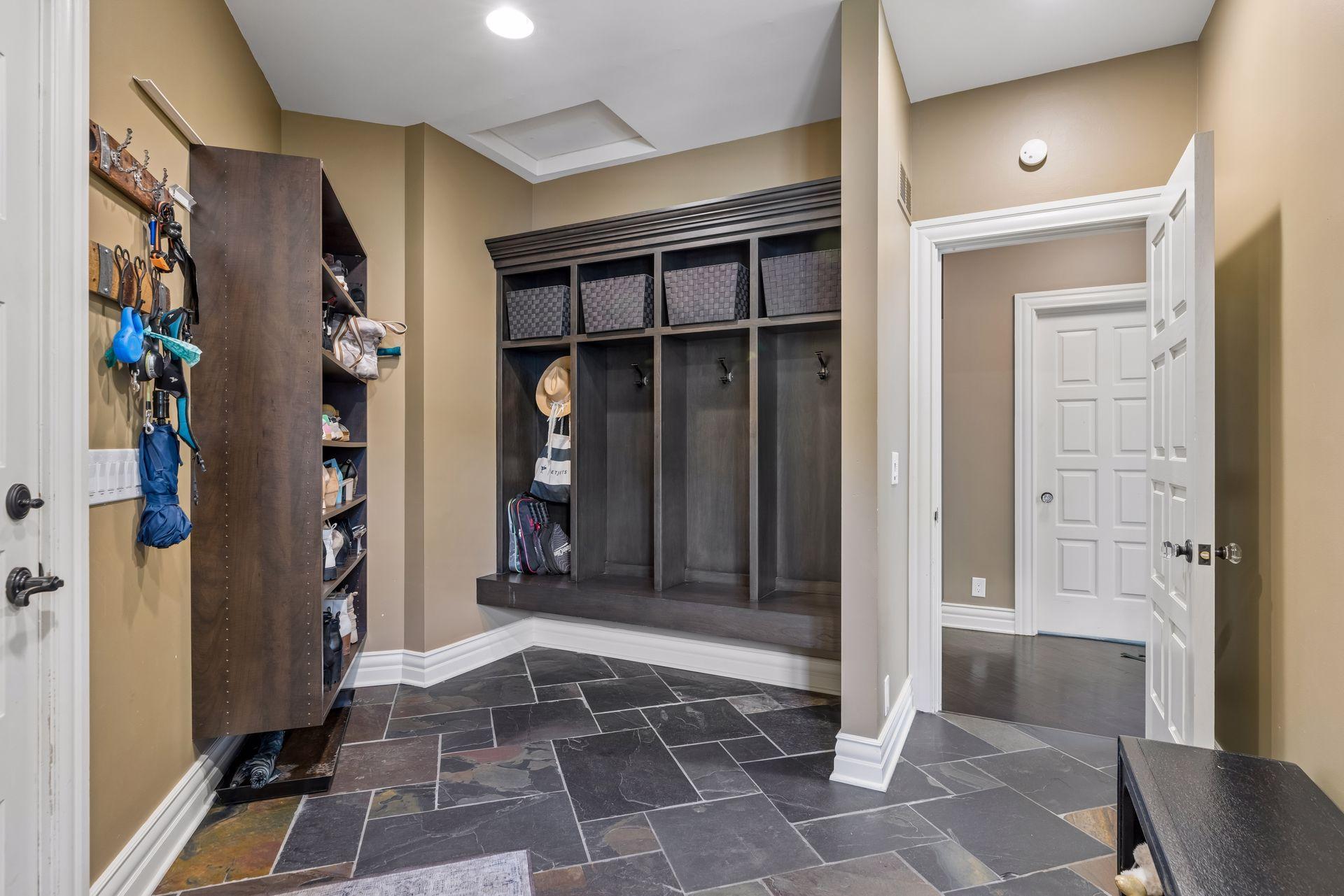 326 Ferndale Road W