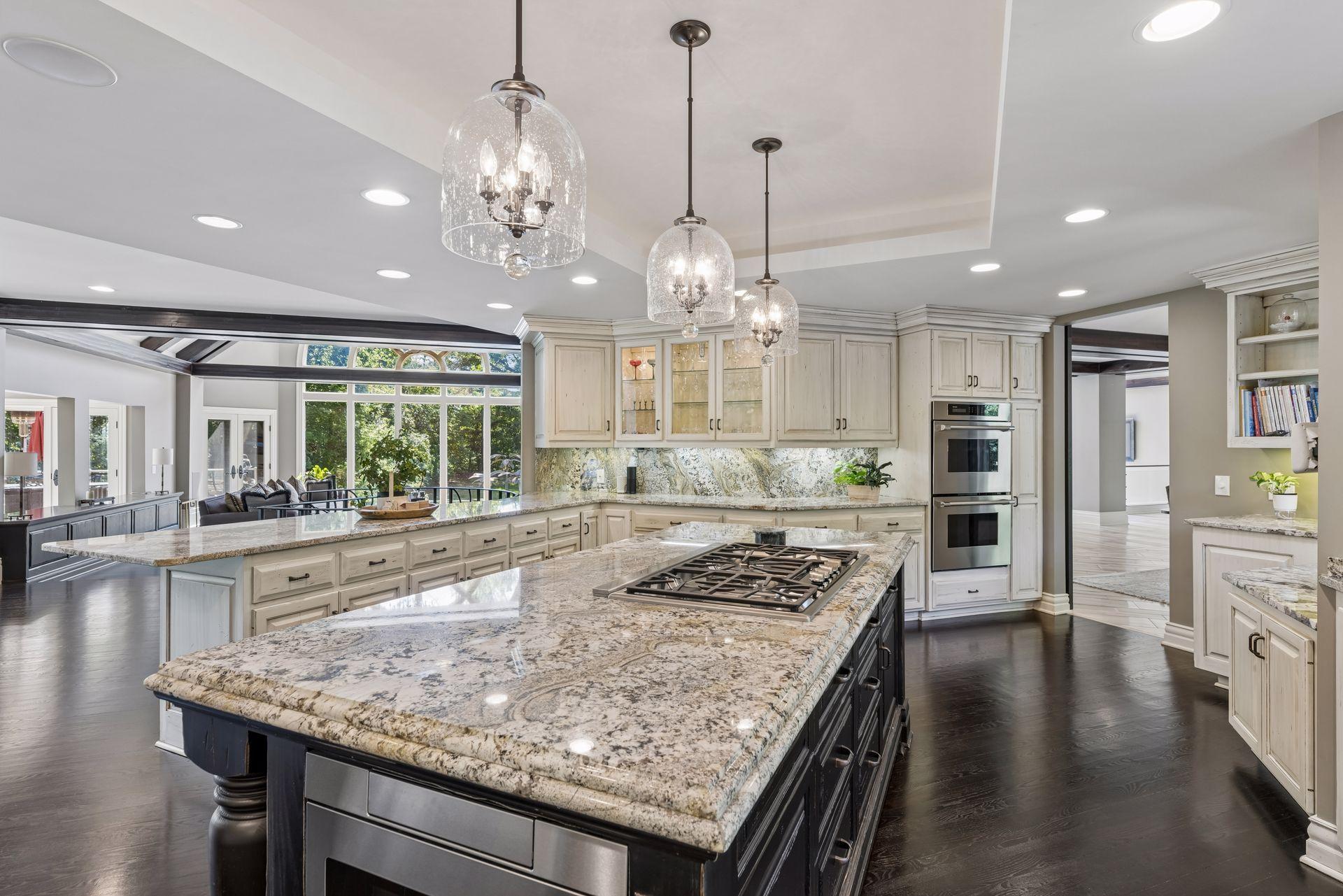 326 Ferndale Road W