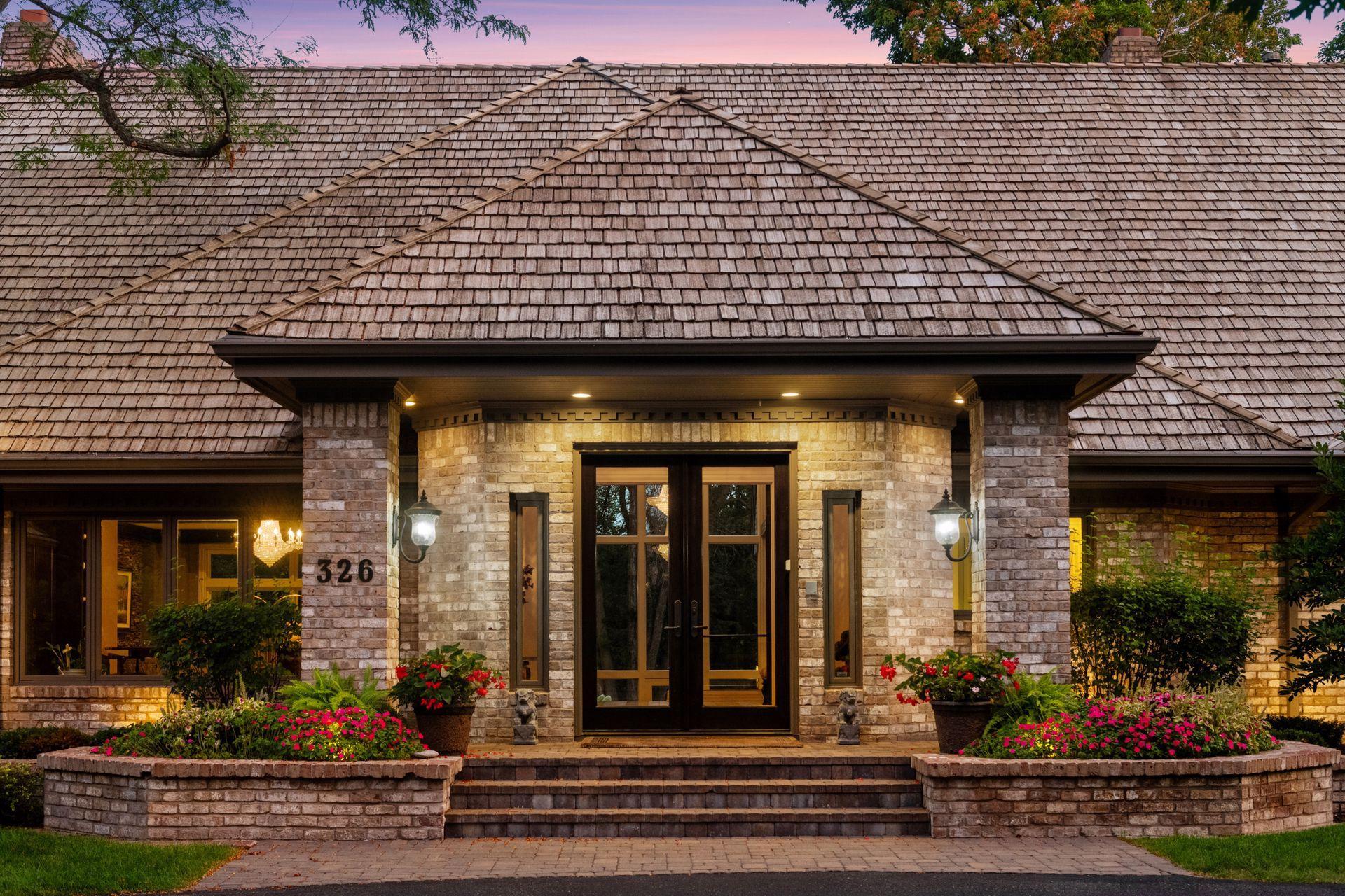326 Ferndale Road W