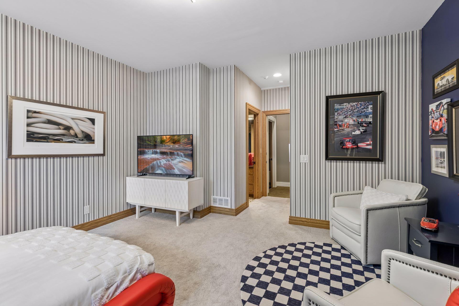 326 Ferndale Road W