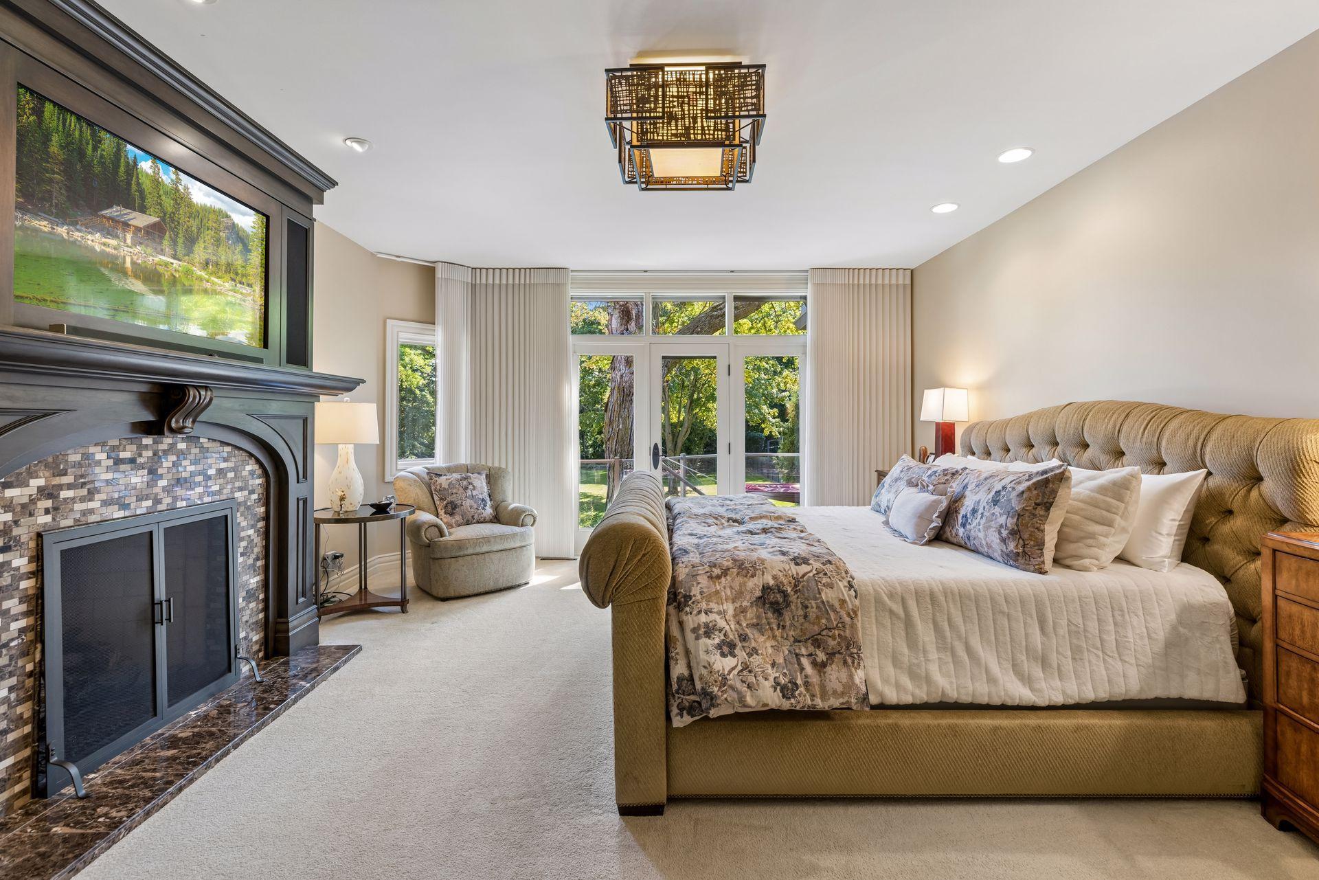 326 Ferndale Road W