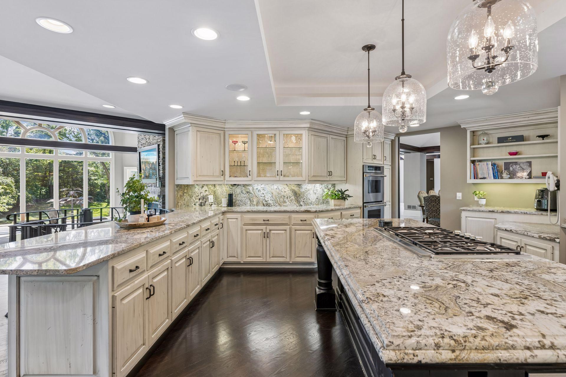 326 Ferndale Road W