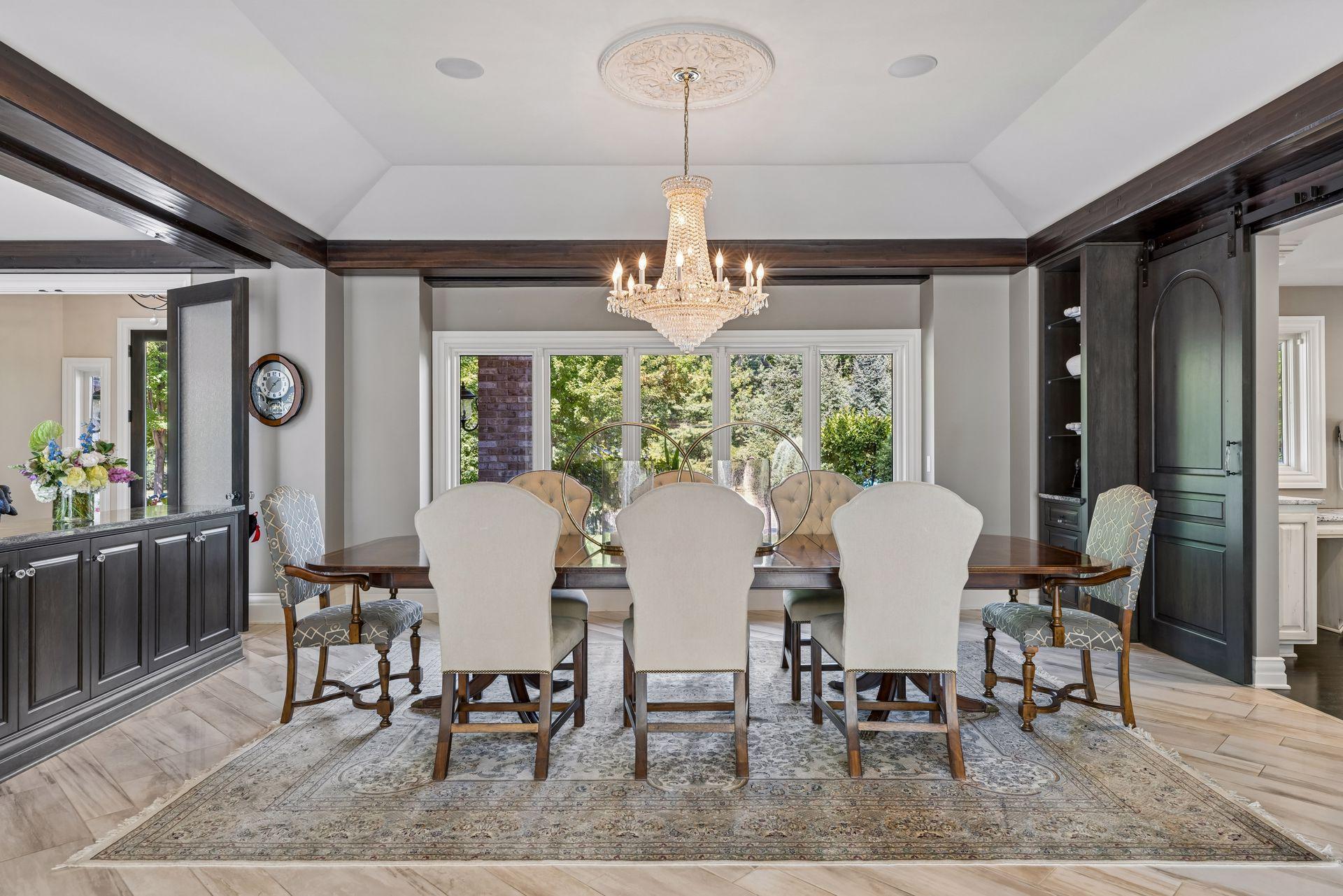 326 Ferndale Road W