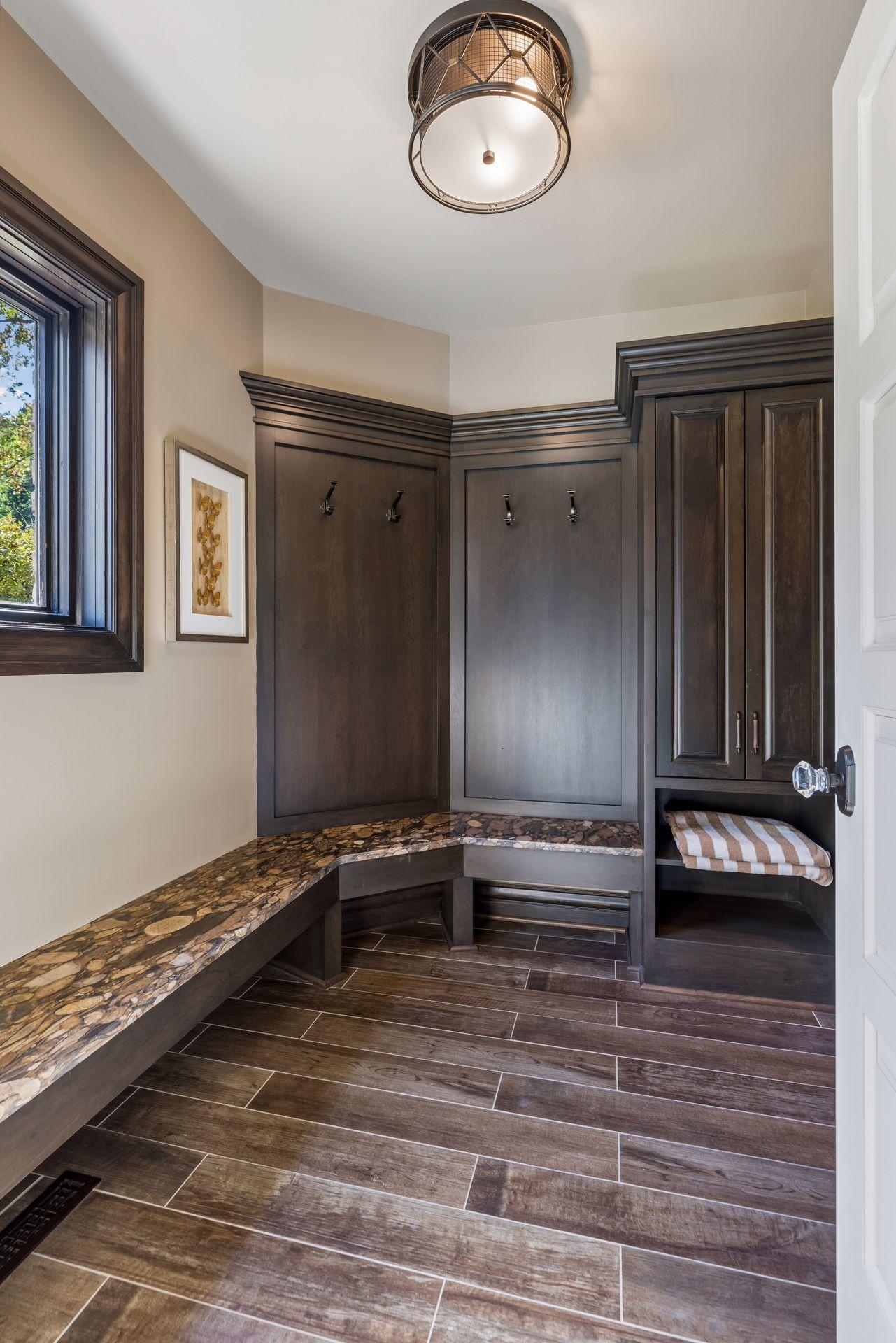 326 Ferndale Road W
