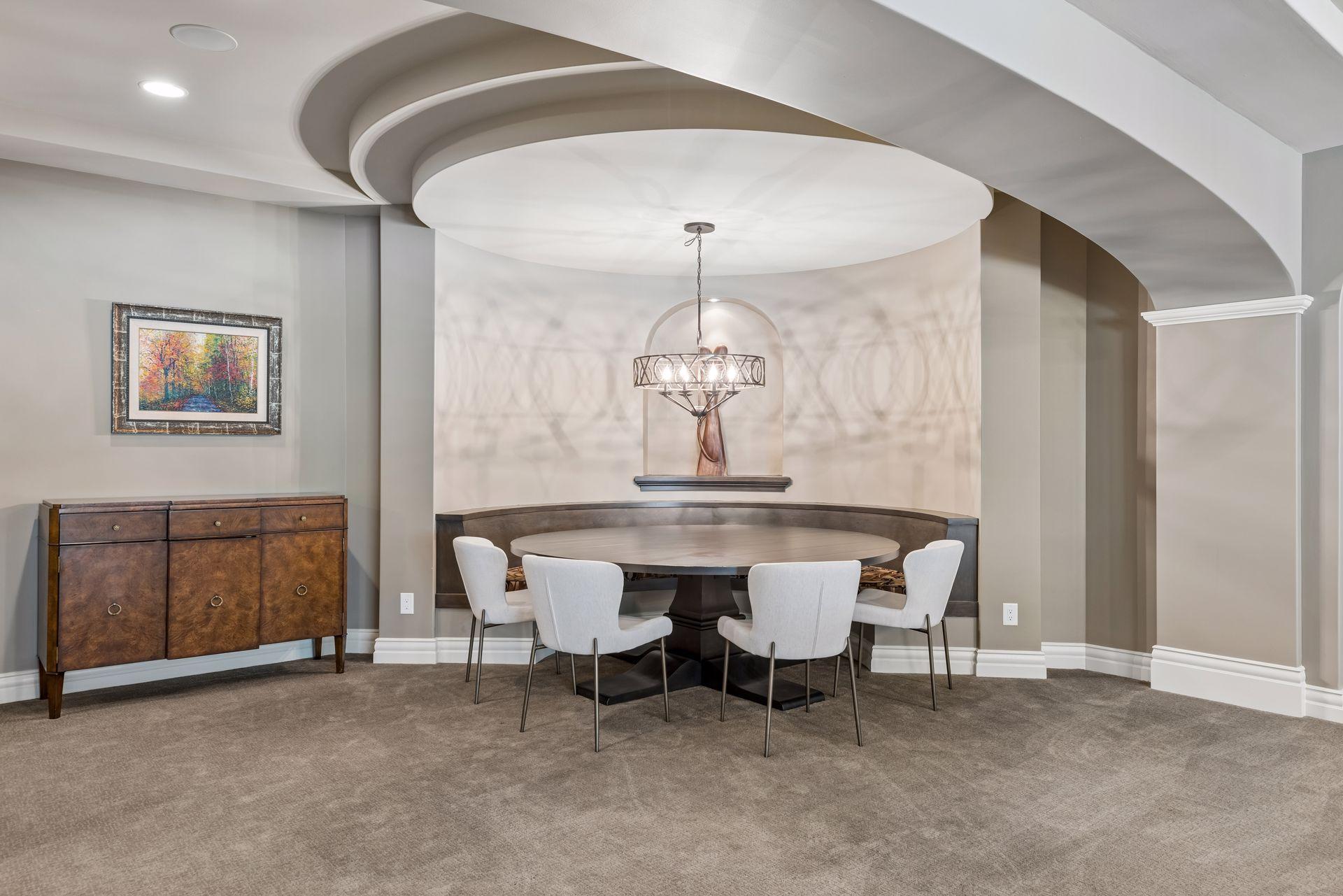 326 Ferndale Road W