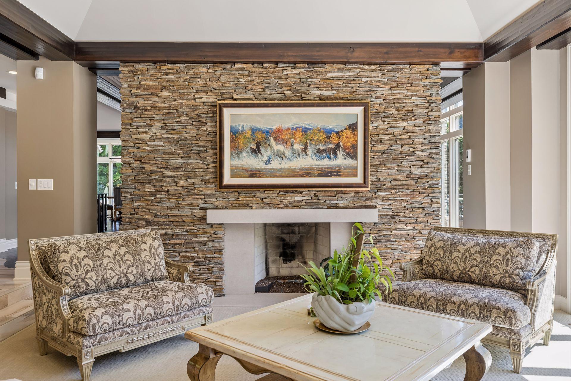326 Ferndale Road W