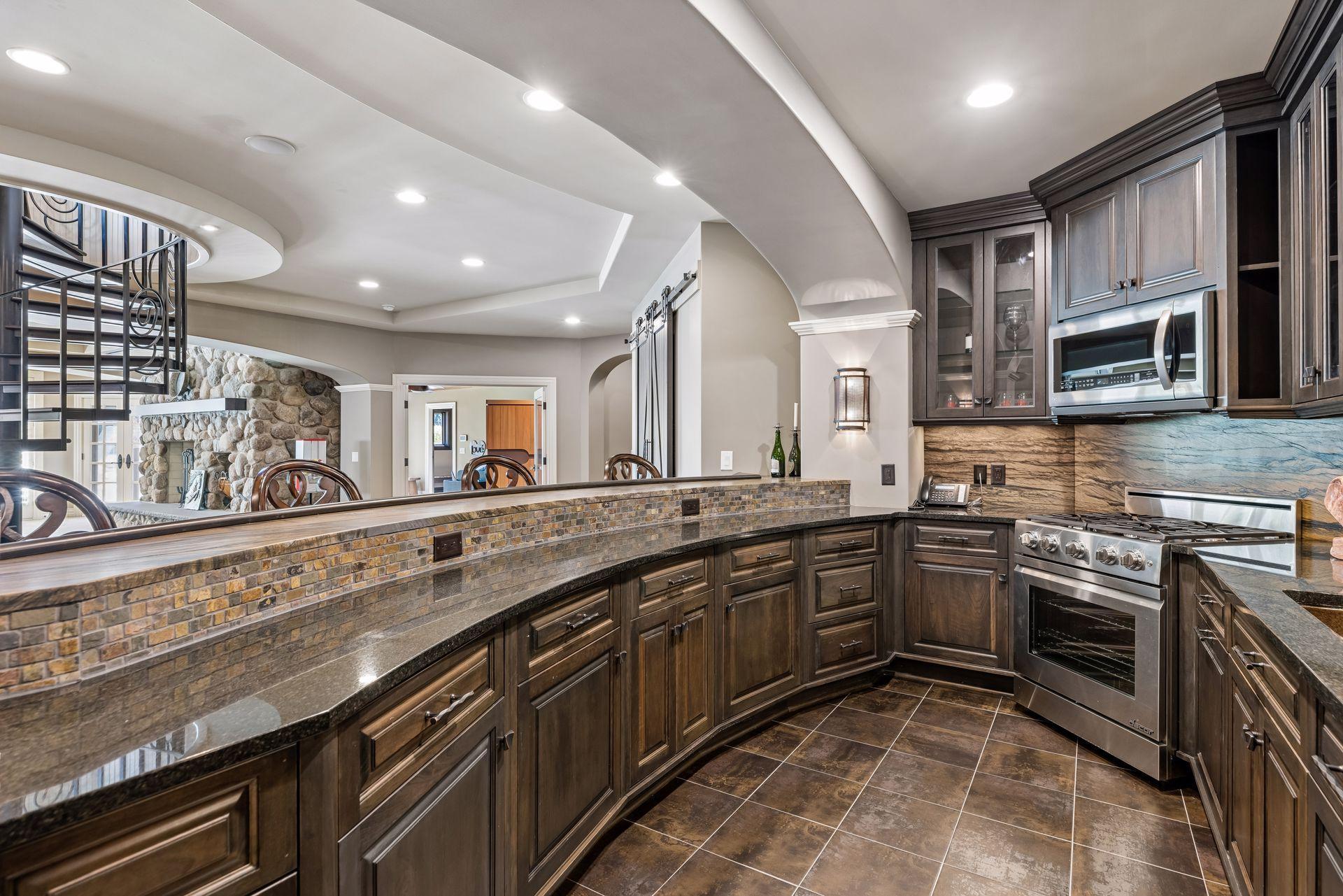 326 Ferndale Road W