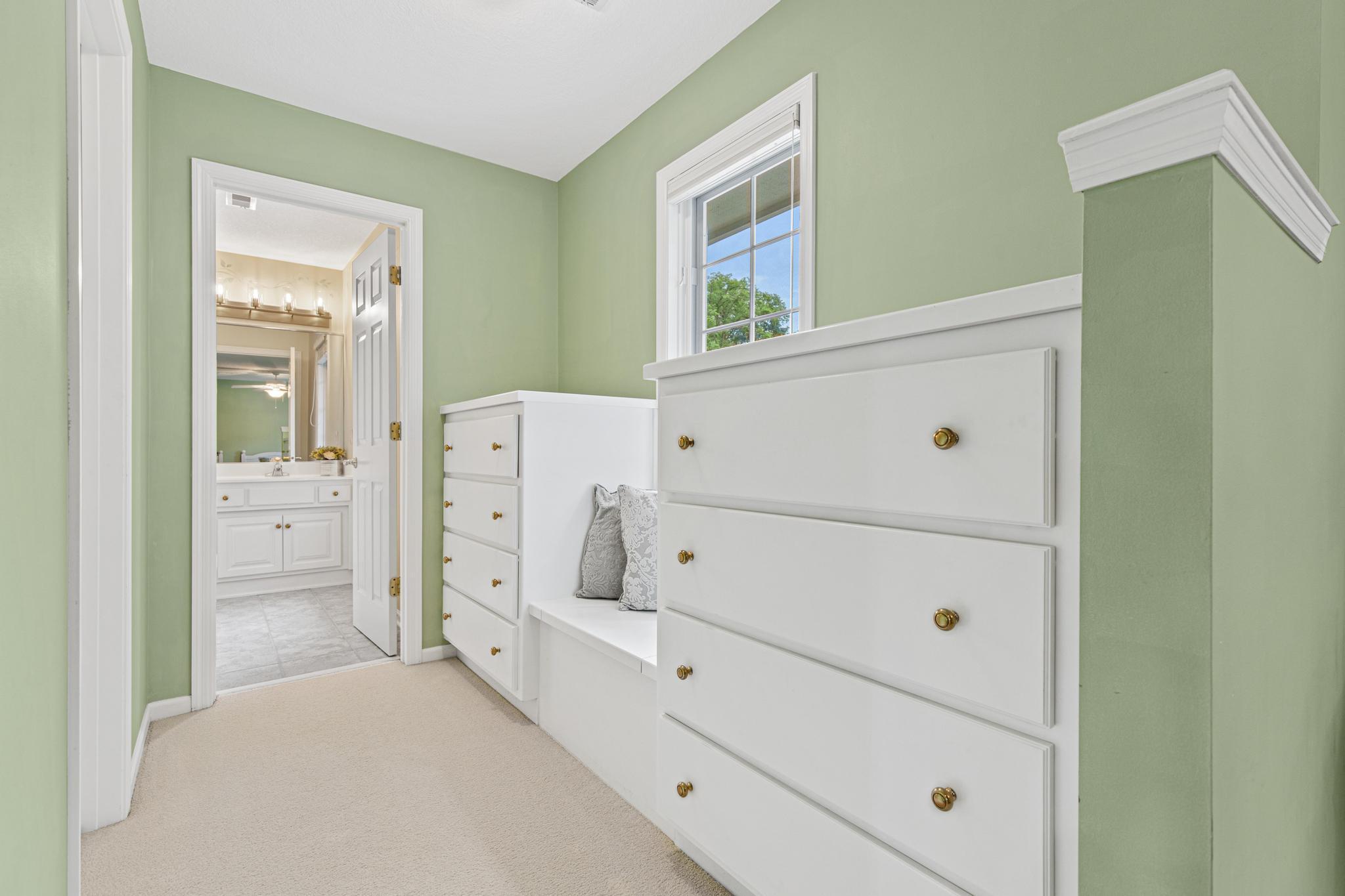 6105 Wood Hill Lane