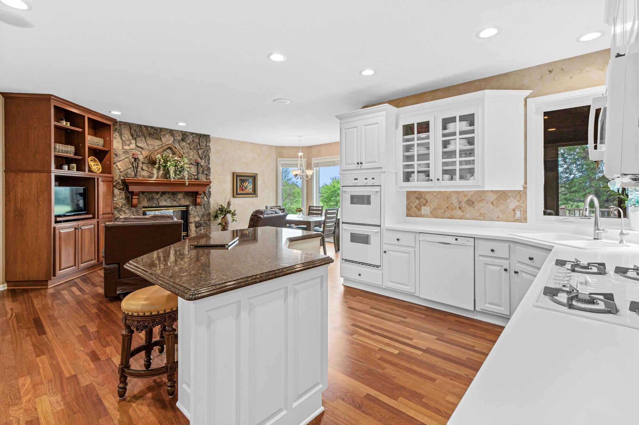 6105 Wood Hill Lane