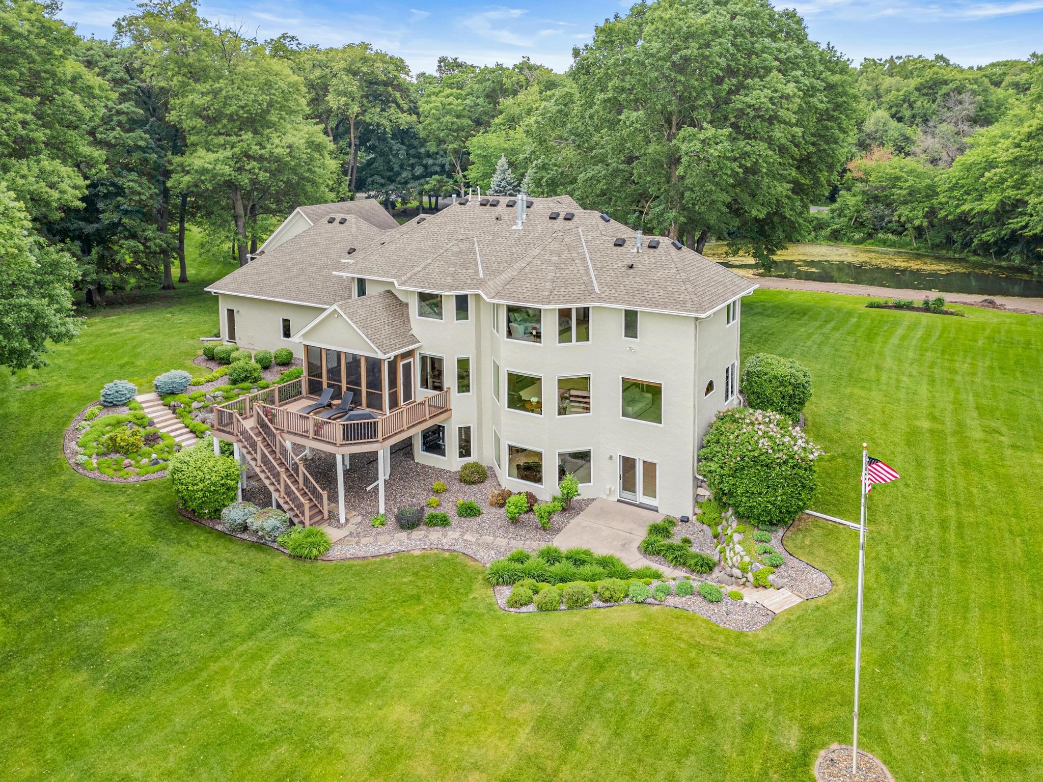 6105 Wood Hill Lane