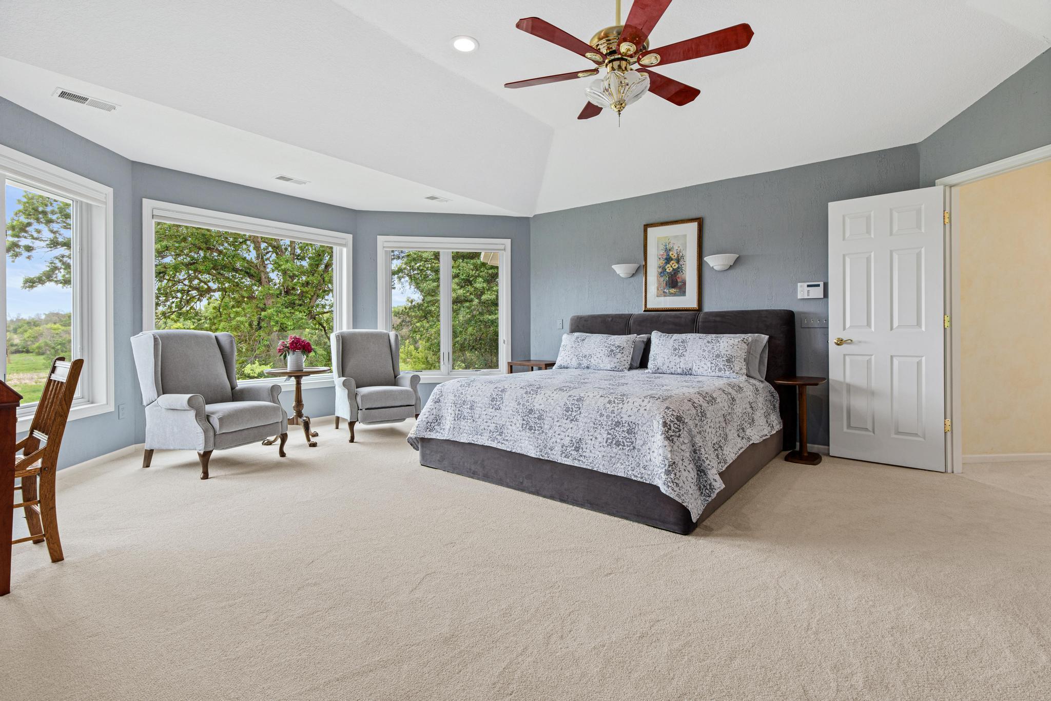 6105 Wood Hill Lane
