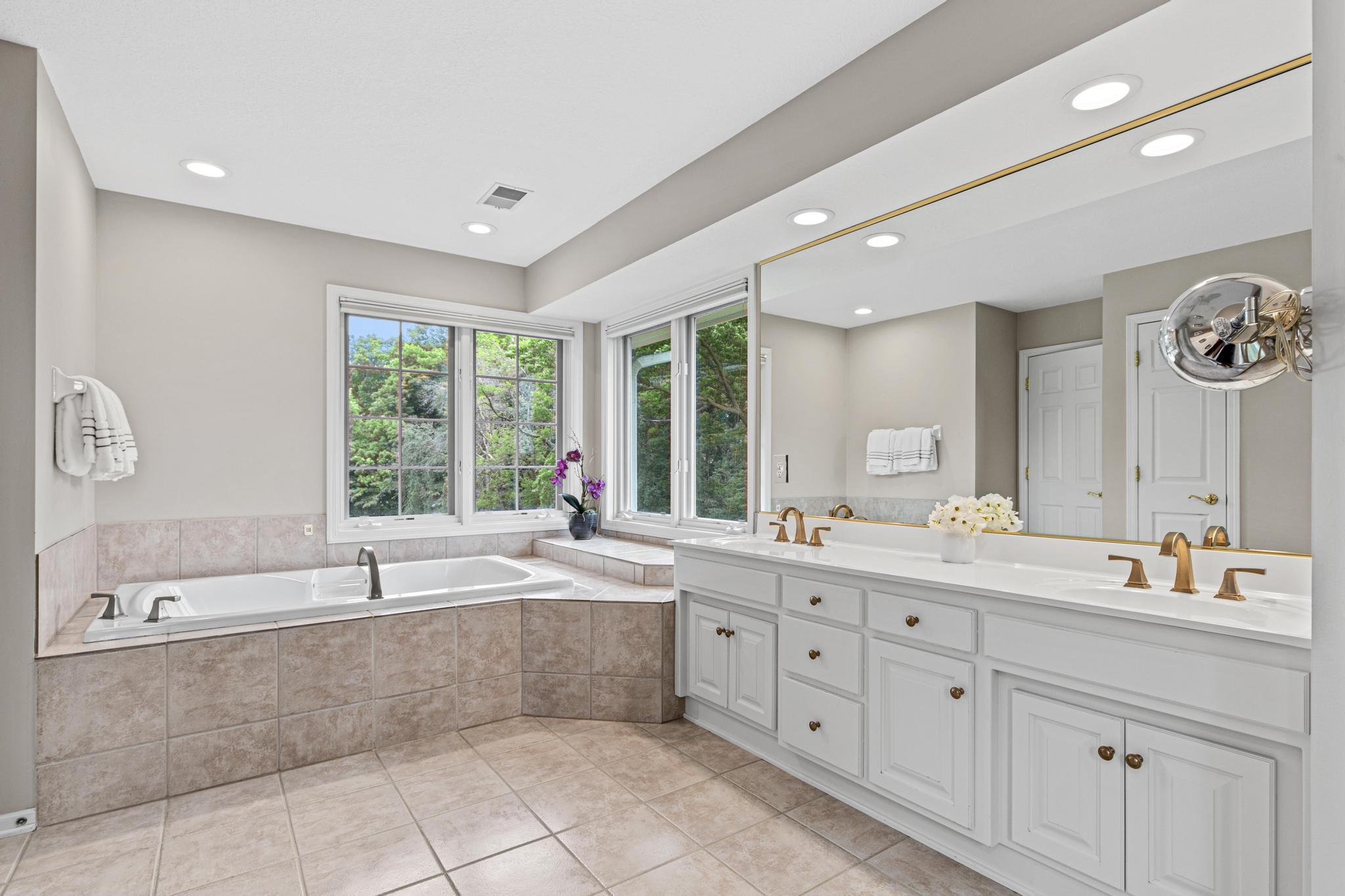 6105 Wood Hill Lane