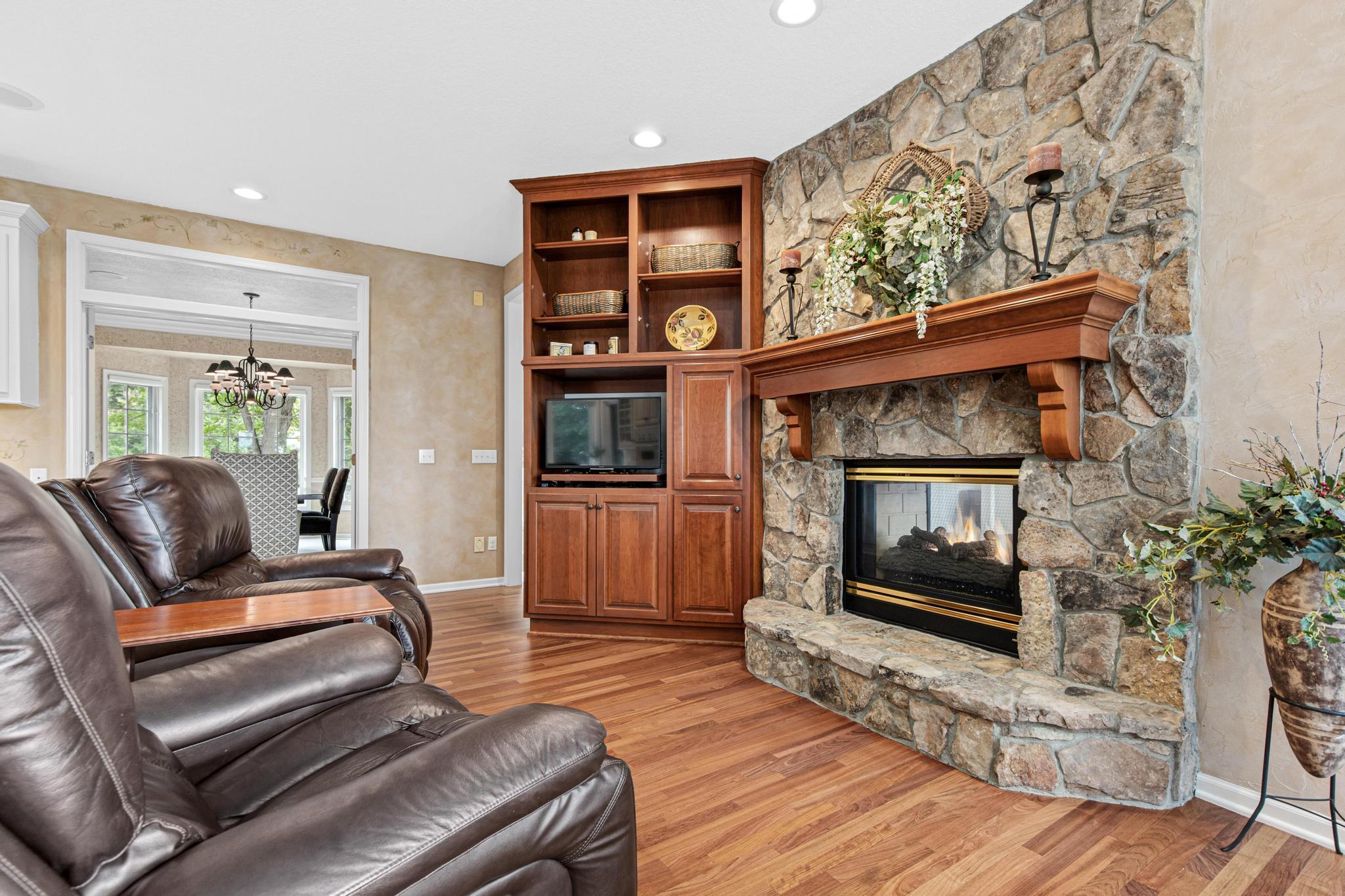 6105 Wood Hill Lane