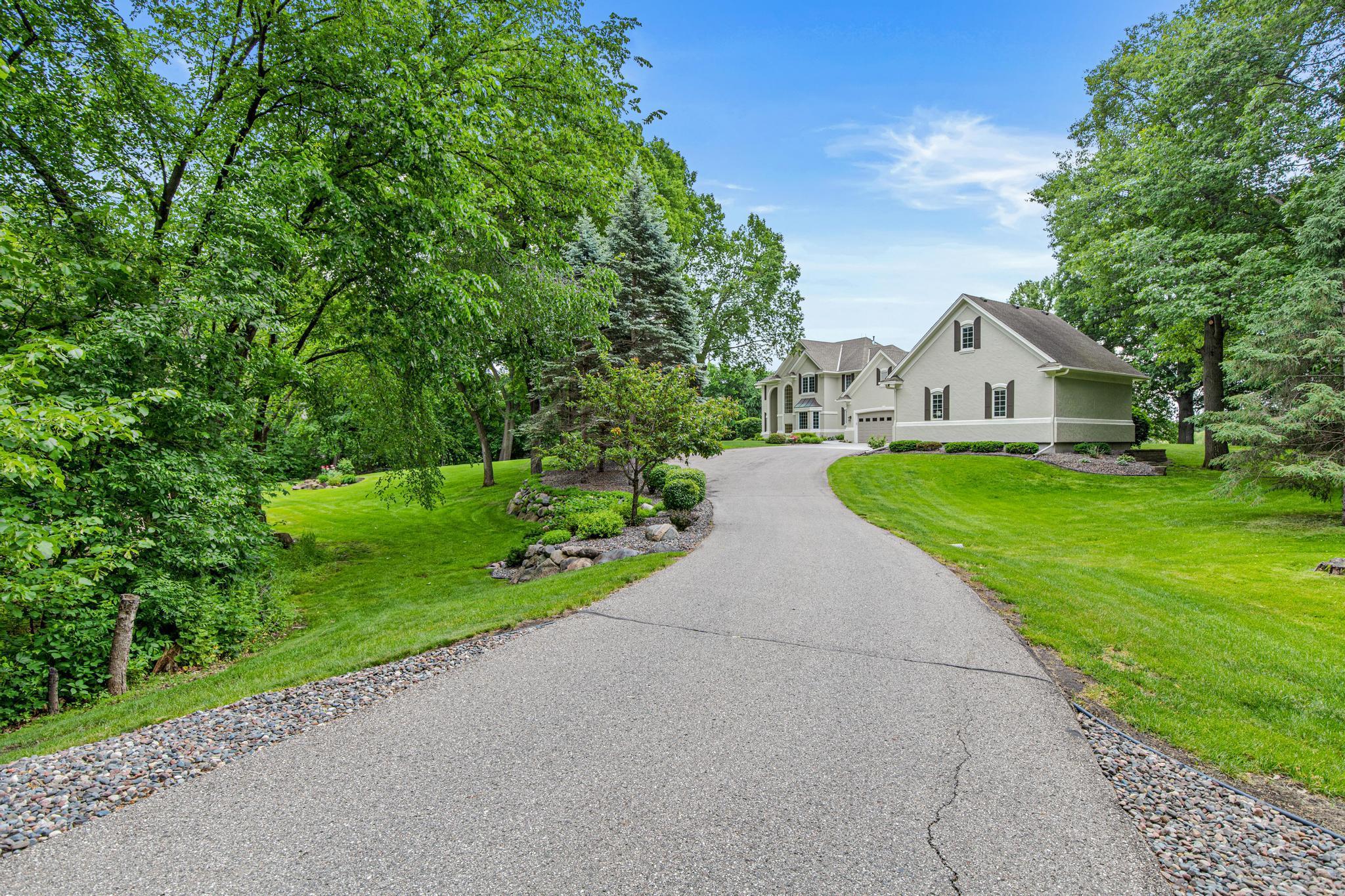 6105 Wood Hill Lane
