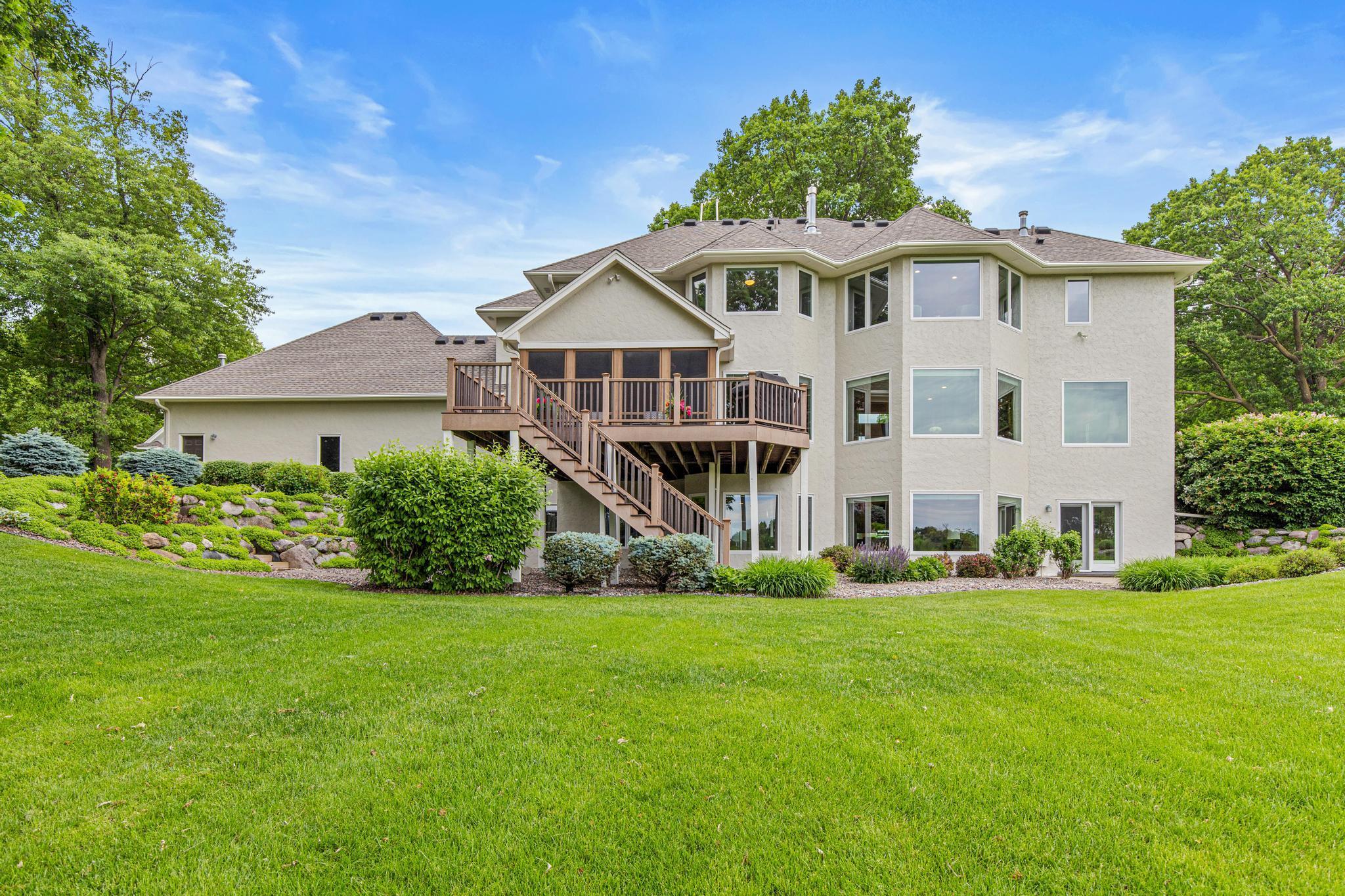 6105 Wood Hill Lane