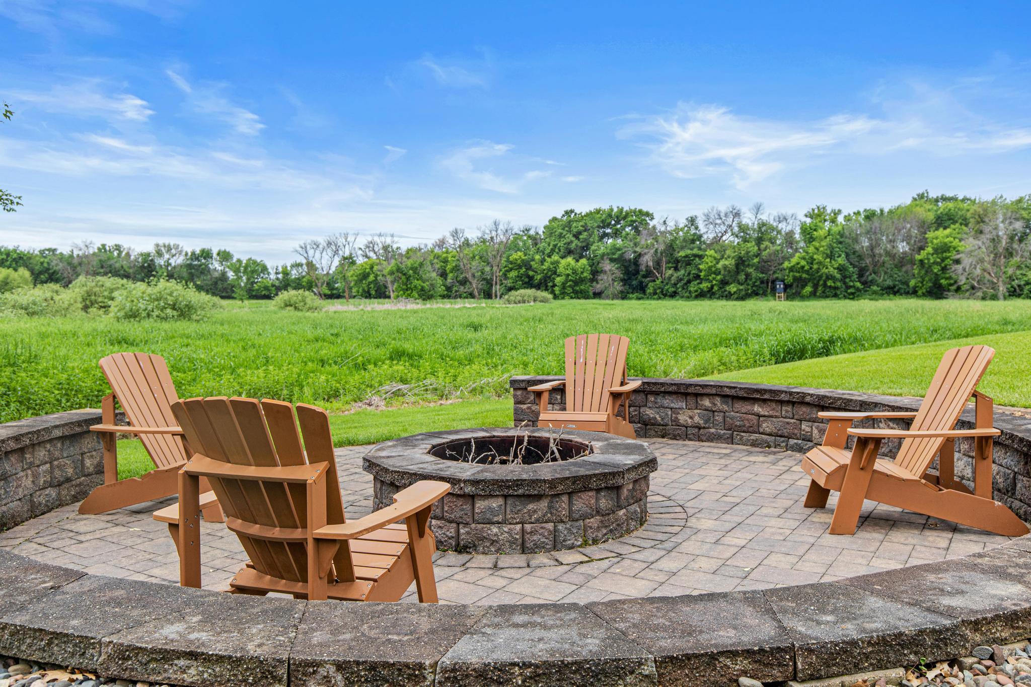 6105 Wood Hill Lane