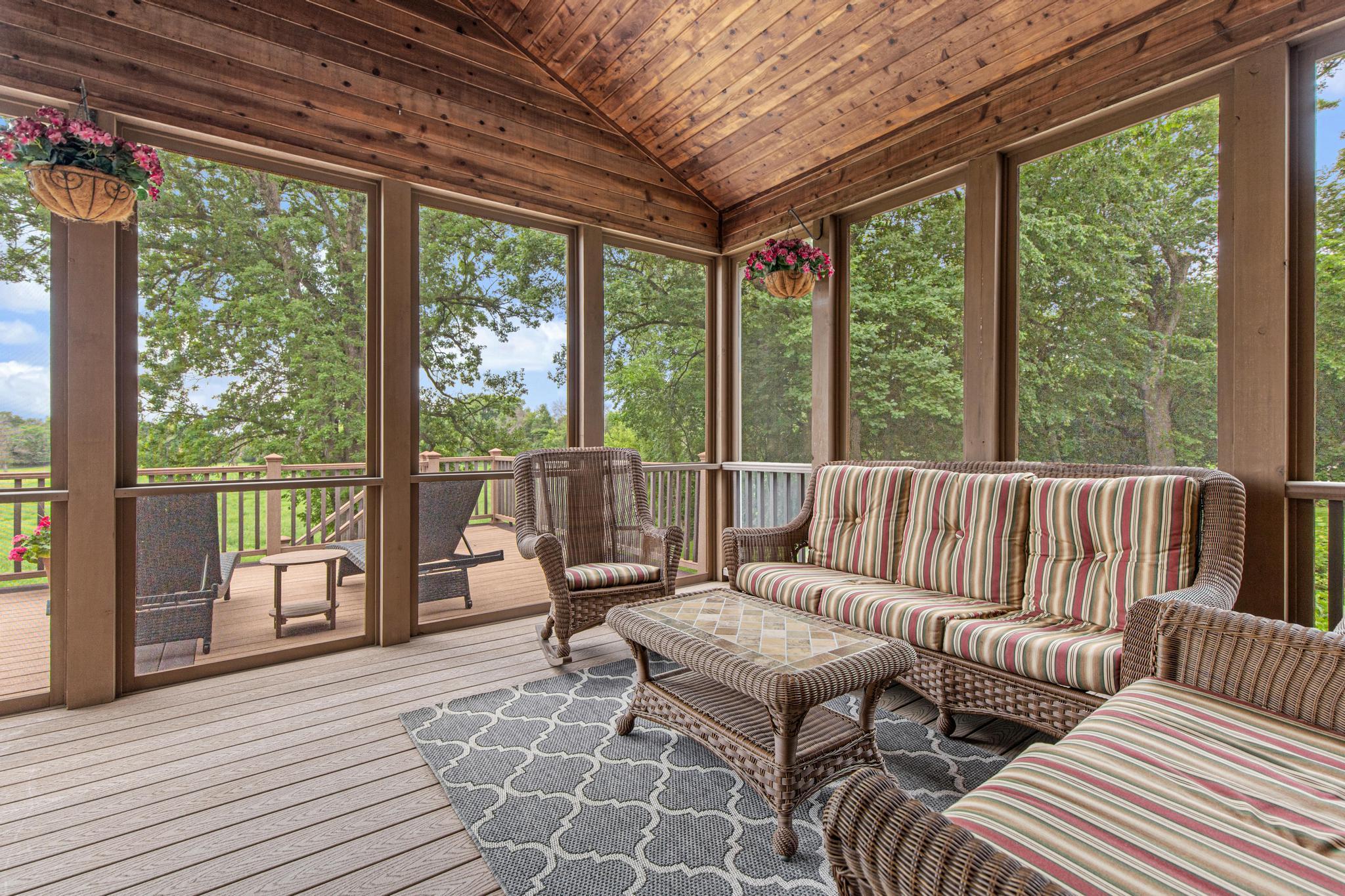 6105 Wood Hill Lane