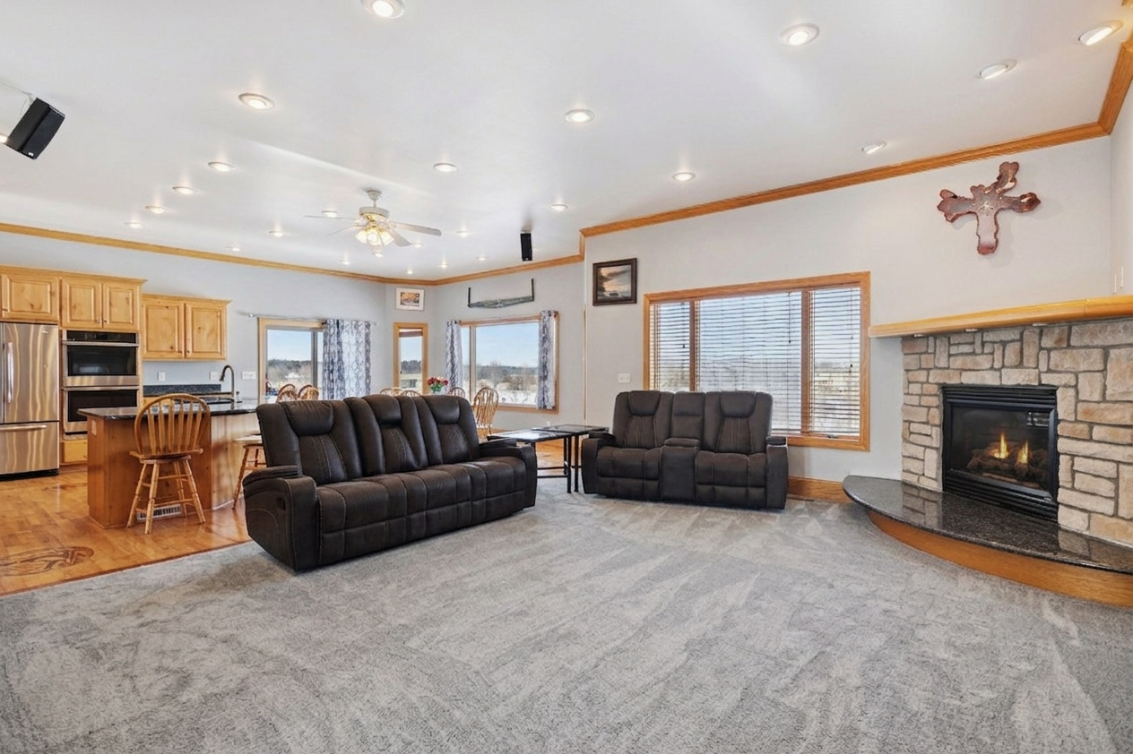 20951 Prairie Hills Lane