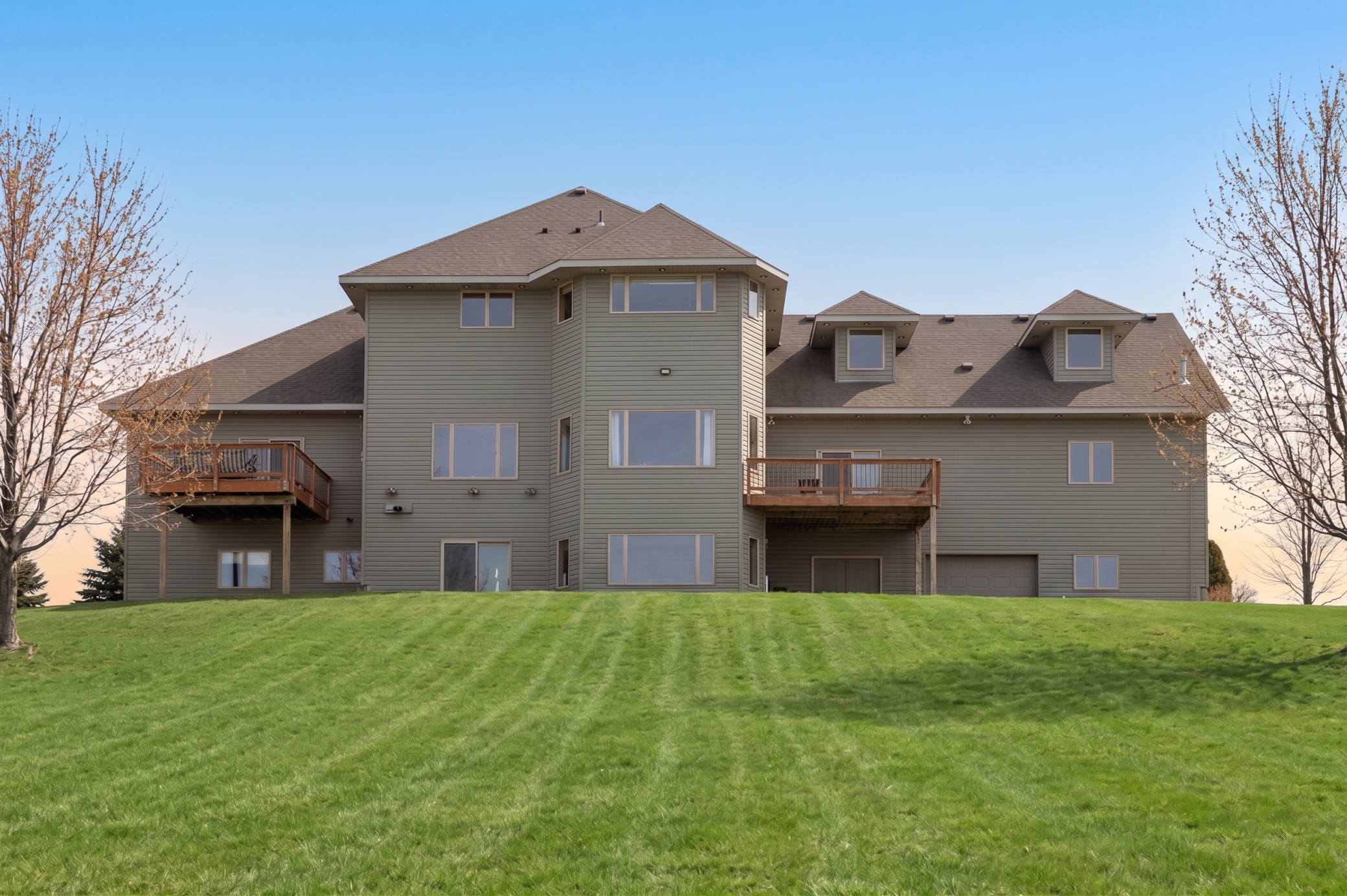 20951 Prairie Hills Lane