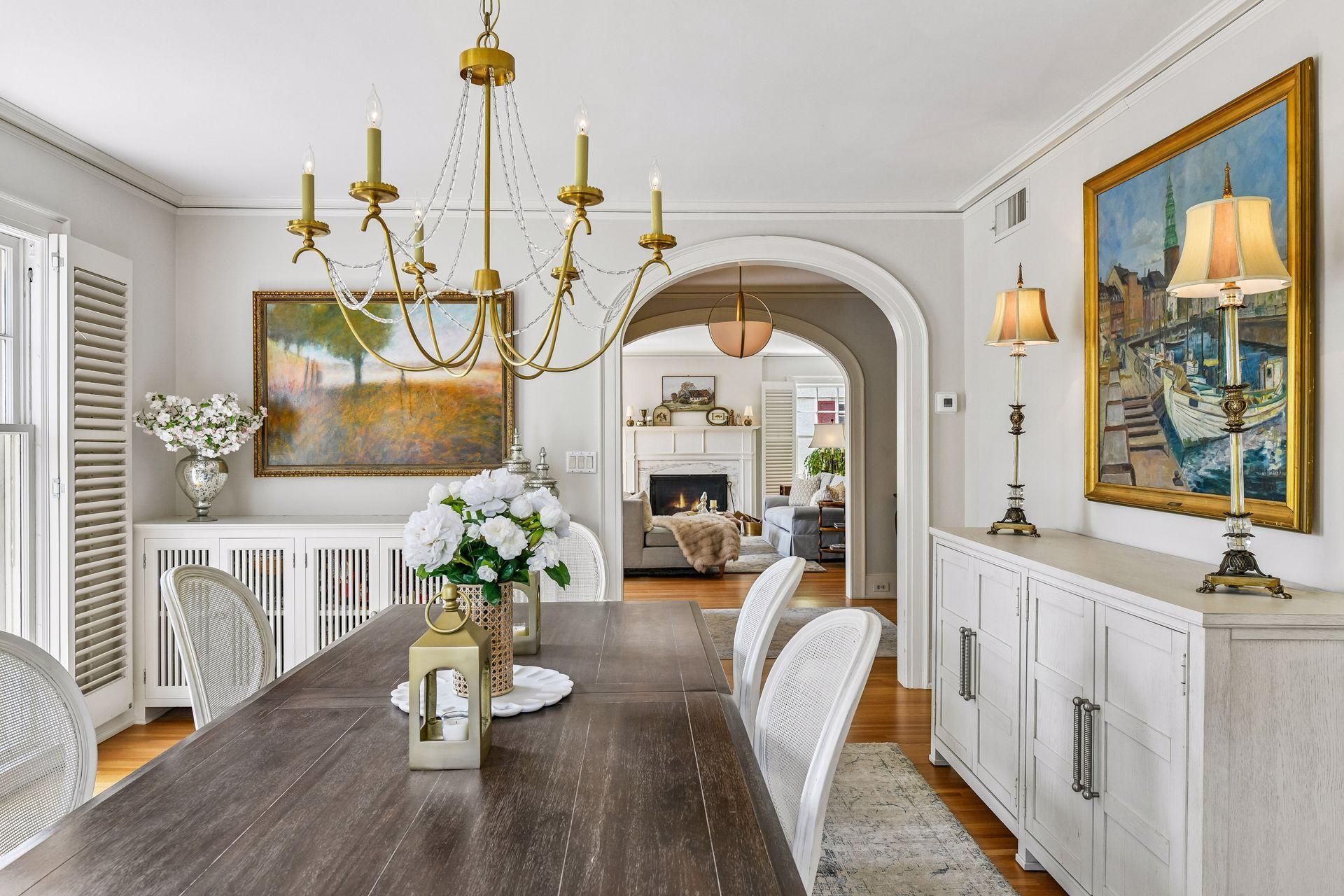 2240 W Lake Of The Isles Parkway