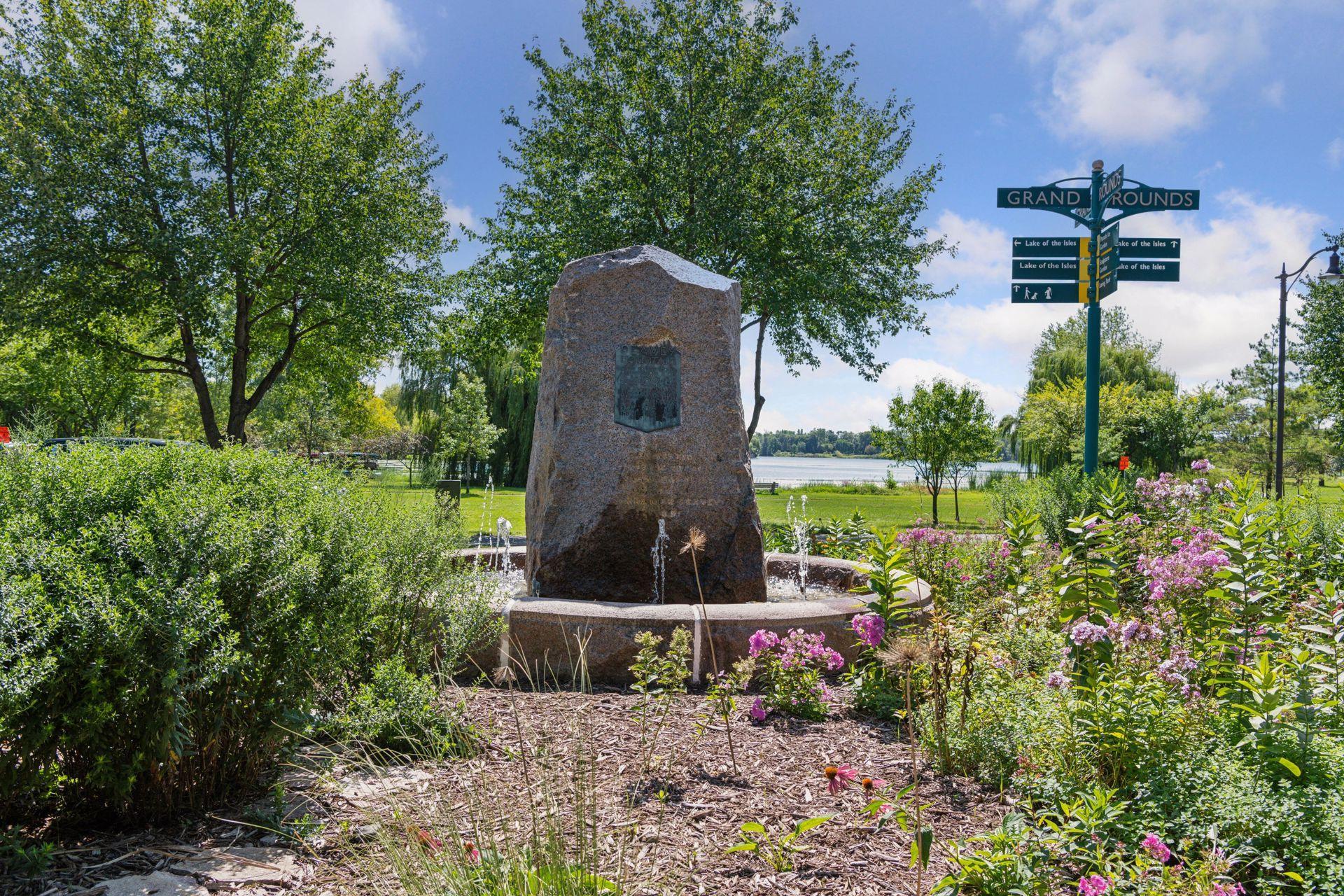 2240 W Lake Of The Isles Parkway
