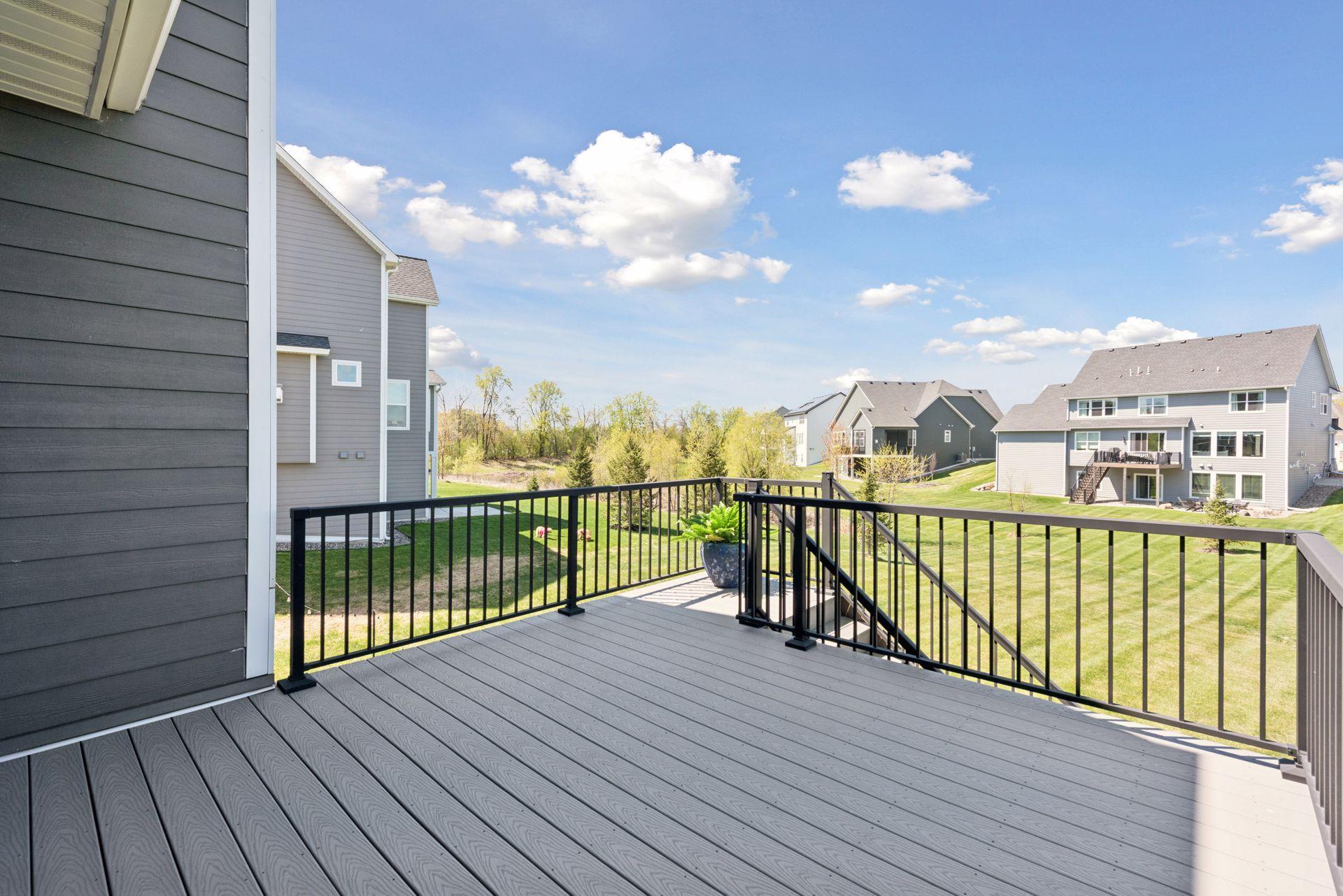 7529 Urbandale Lane N