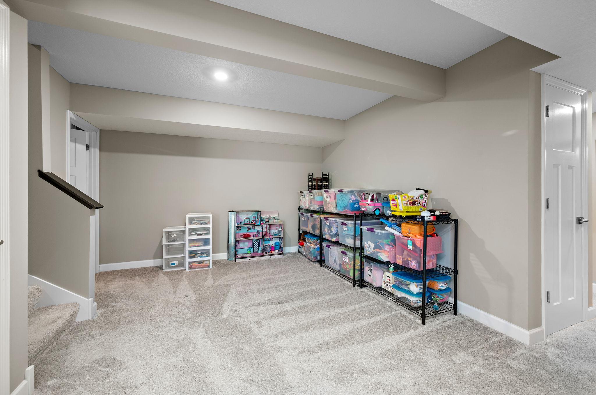 5110 Greenwood Lane