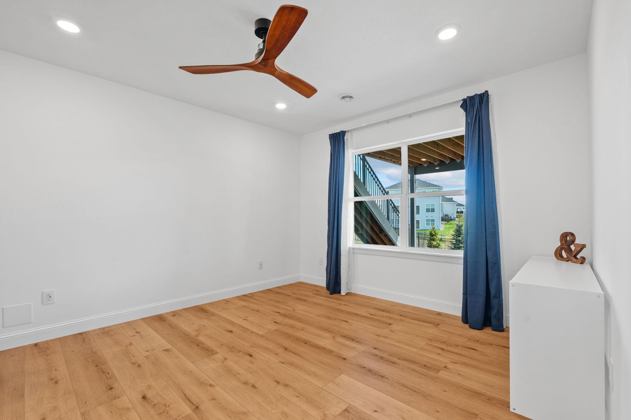 15605 116th Avenue N