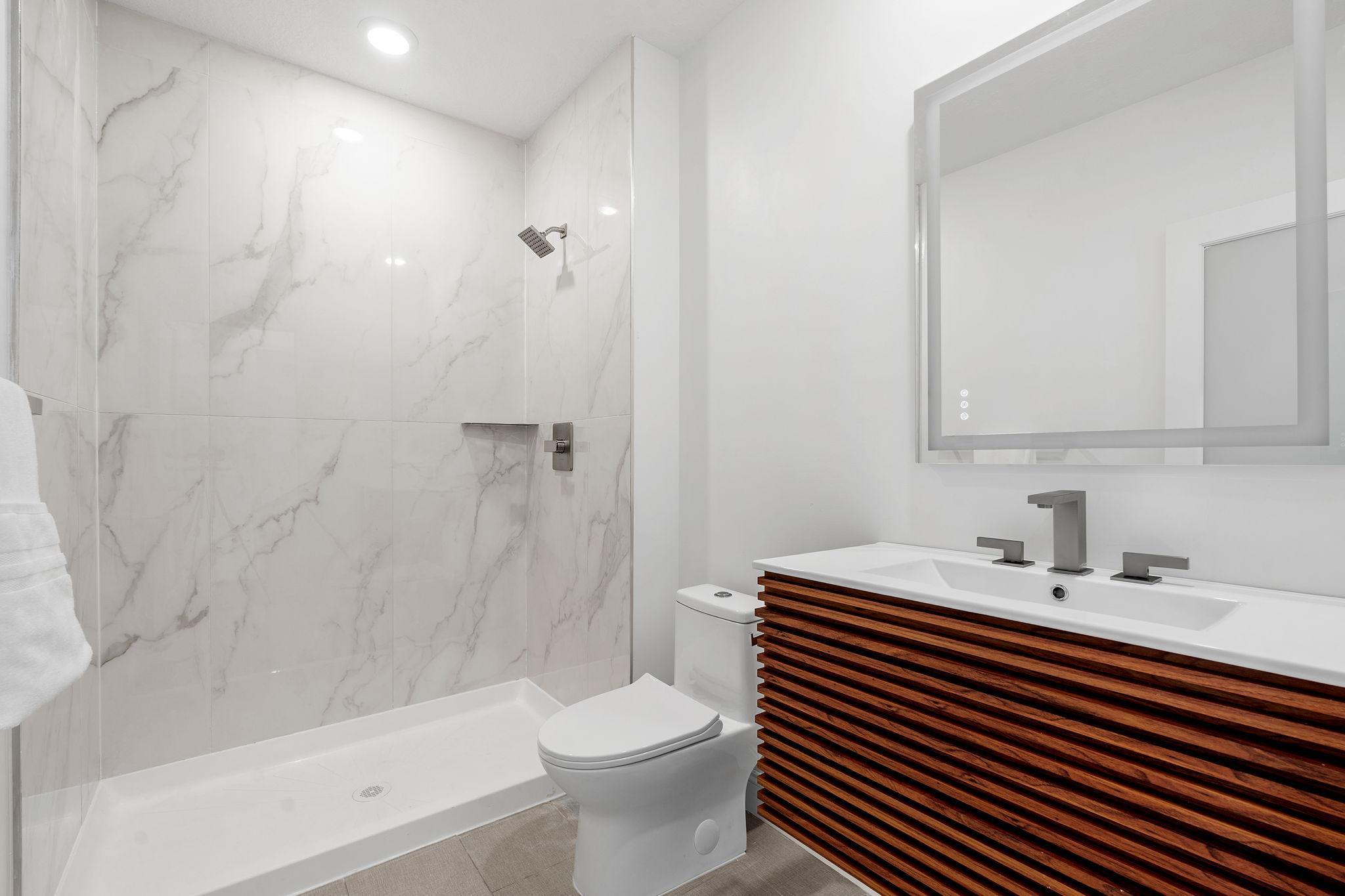 15605 116th Avenue N