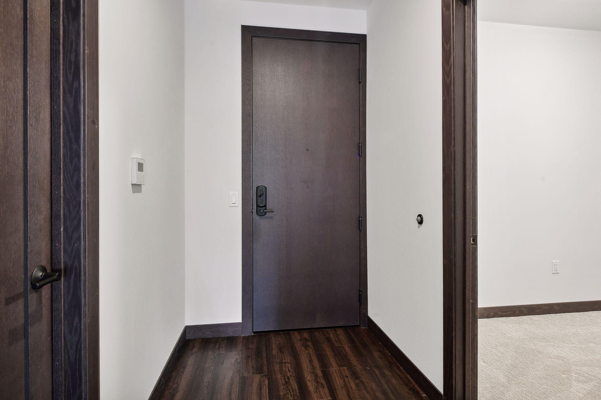 253 Lake Street E Unit: 204