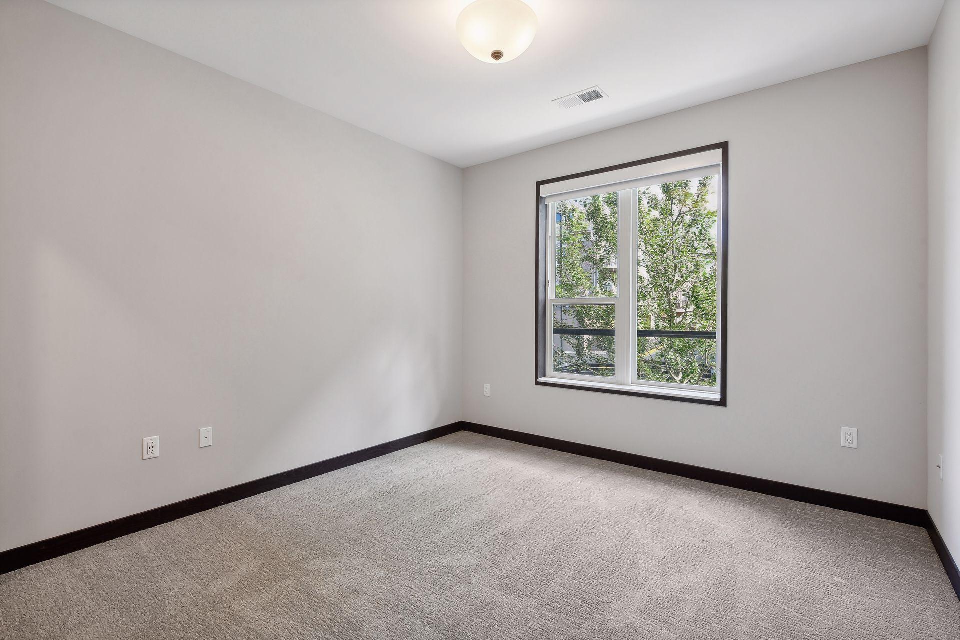 253 Lake Street E Unit: 204