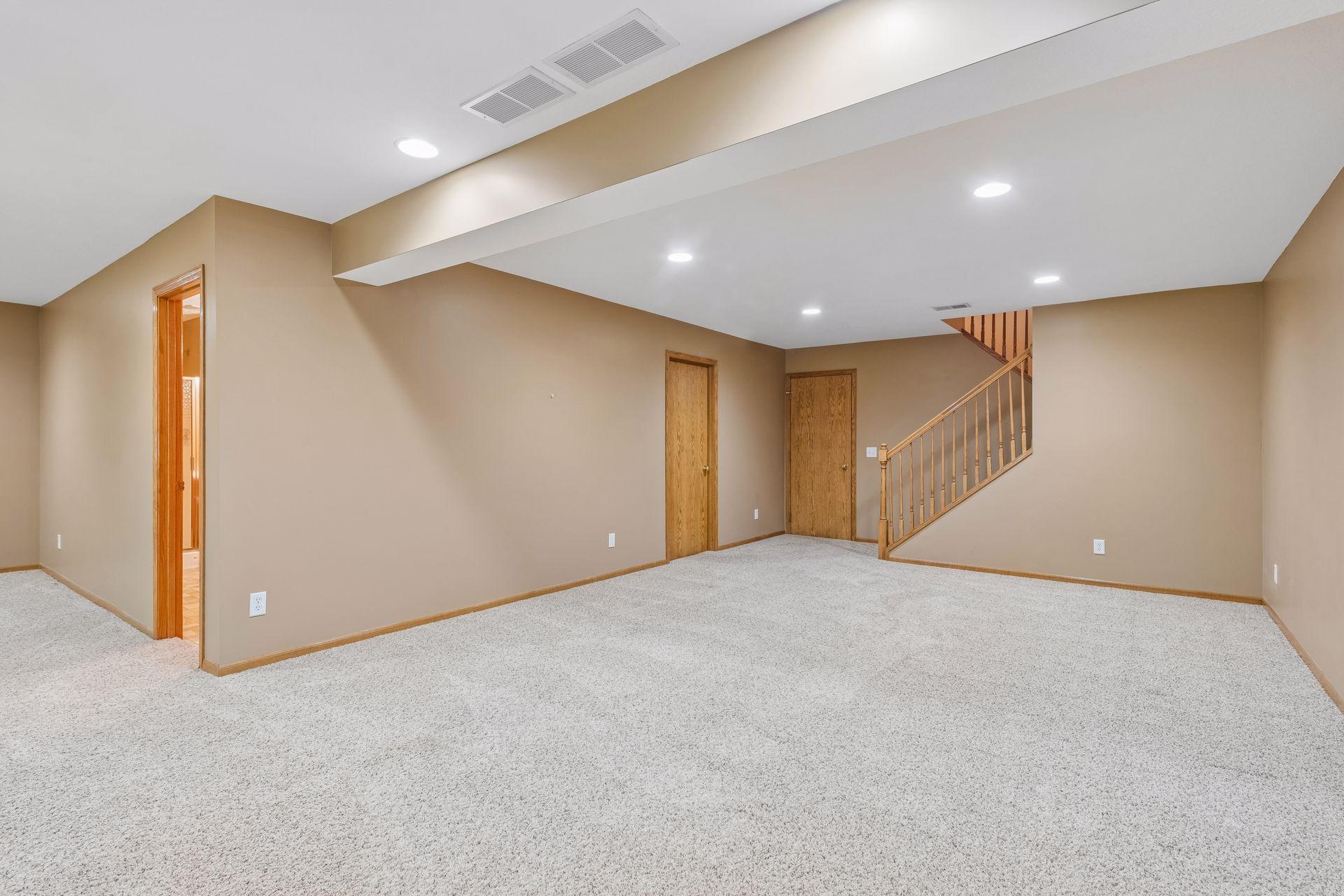 464 Meadow Lane