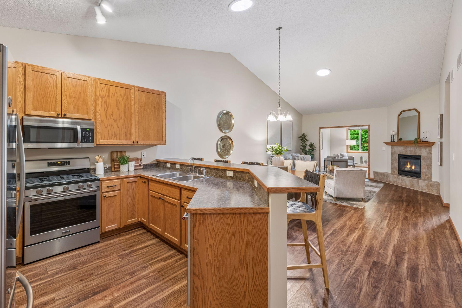 464 Meadow Lane