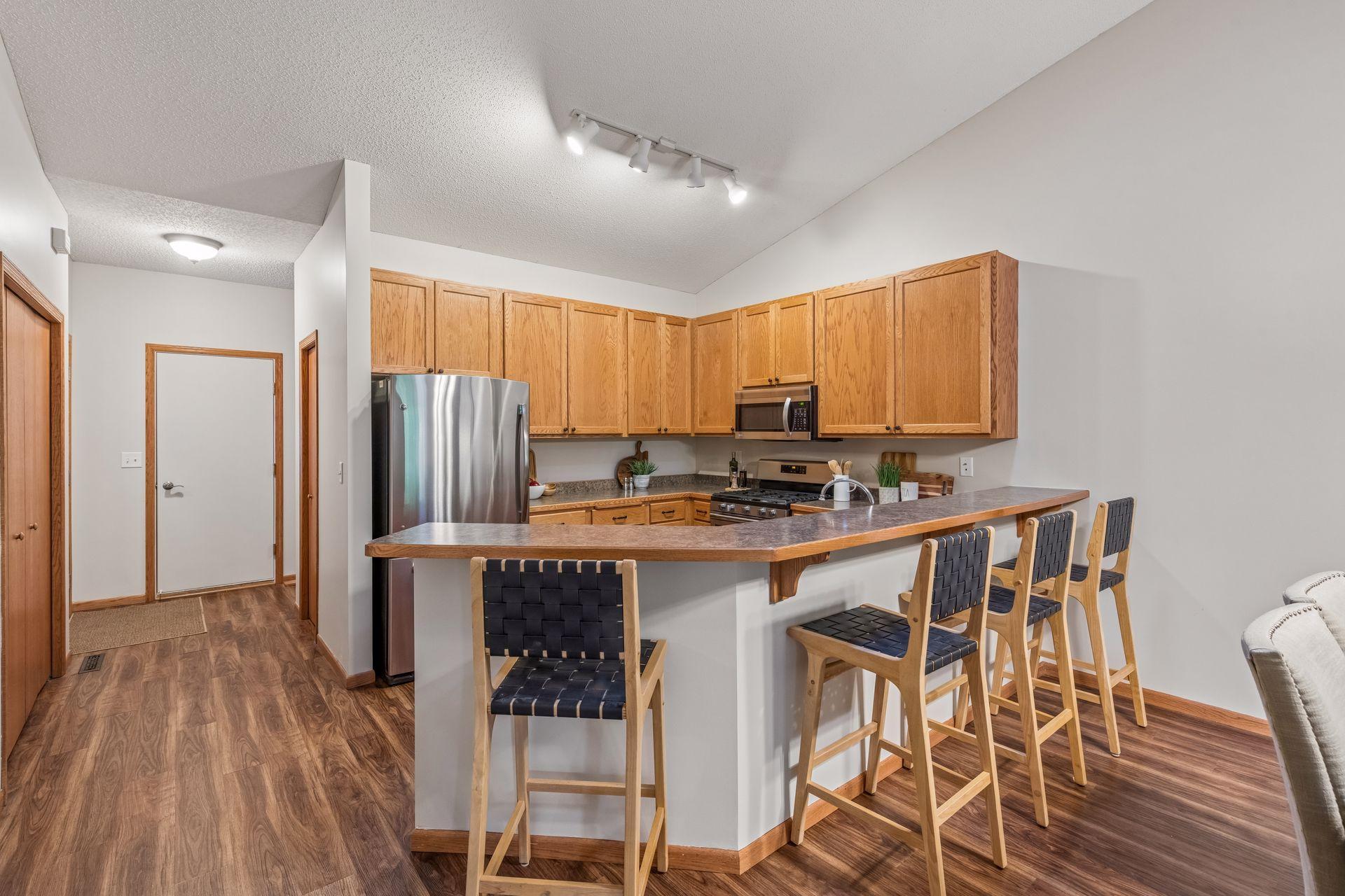 464 Meadow Lane